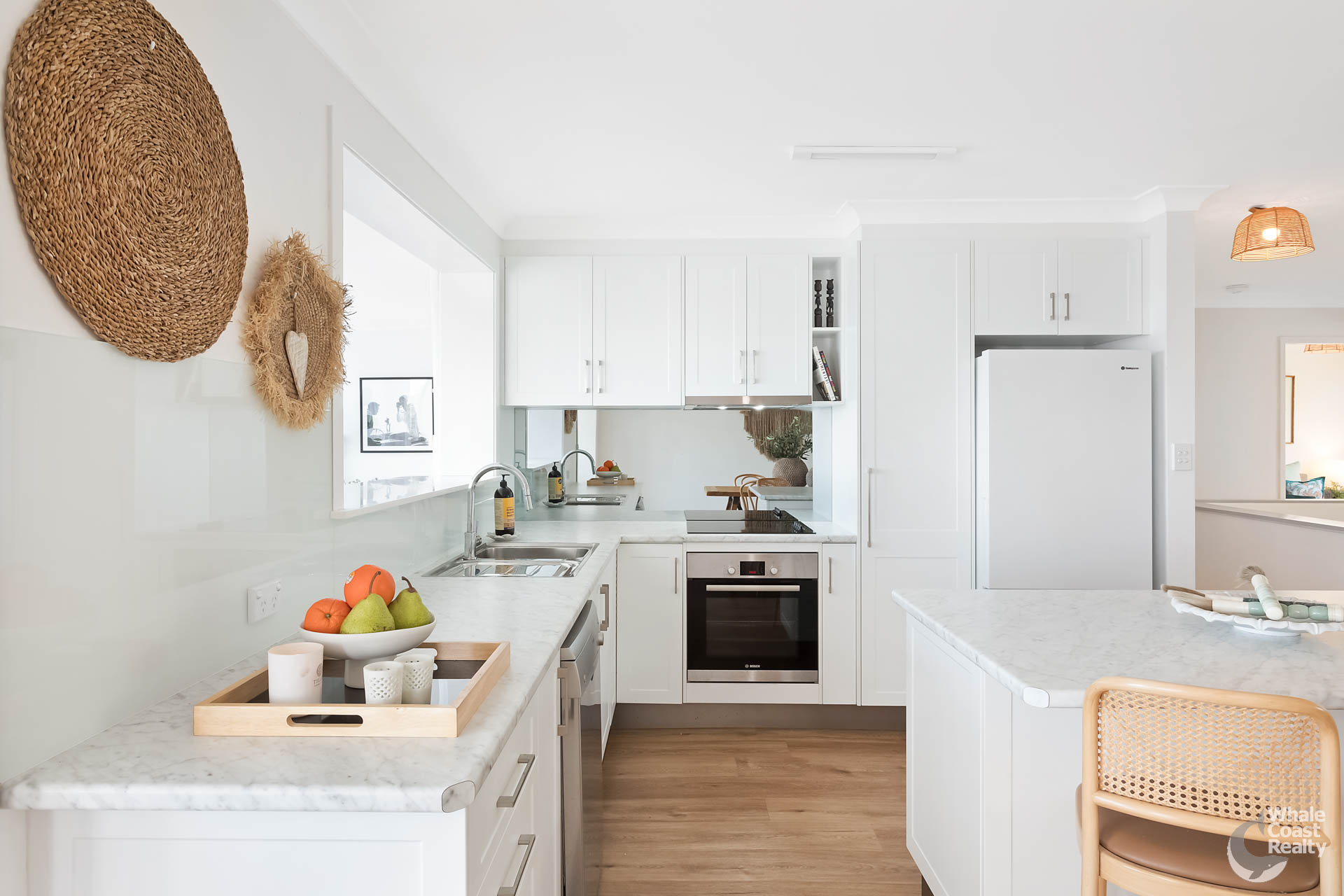 52 Sunset Boulevard, Kianga