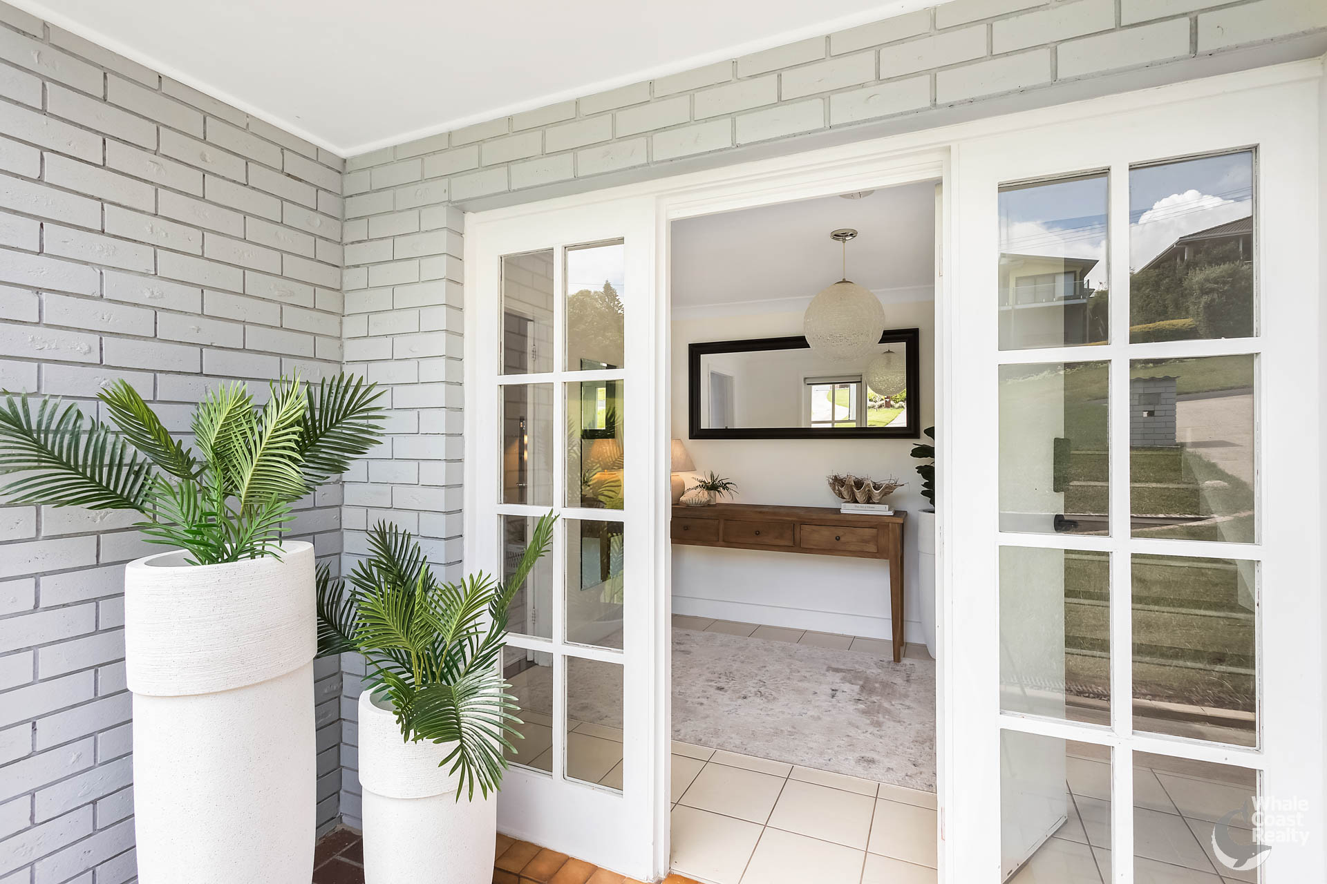 52 Sunset Boulevard, Kianga