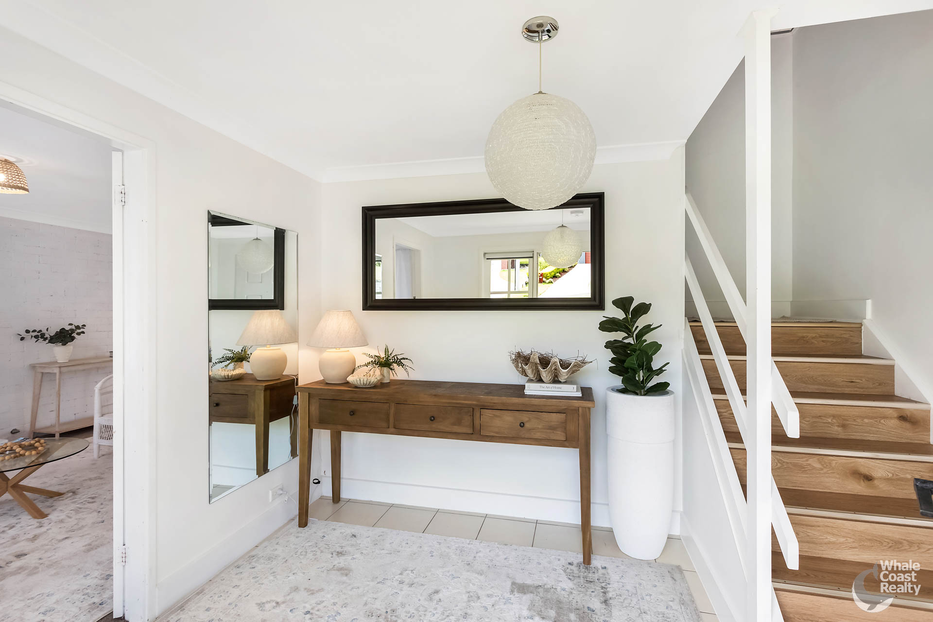 52 Sunset Boulevard, Kianga