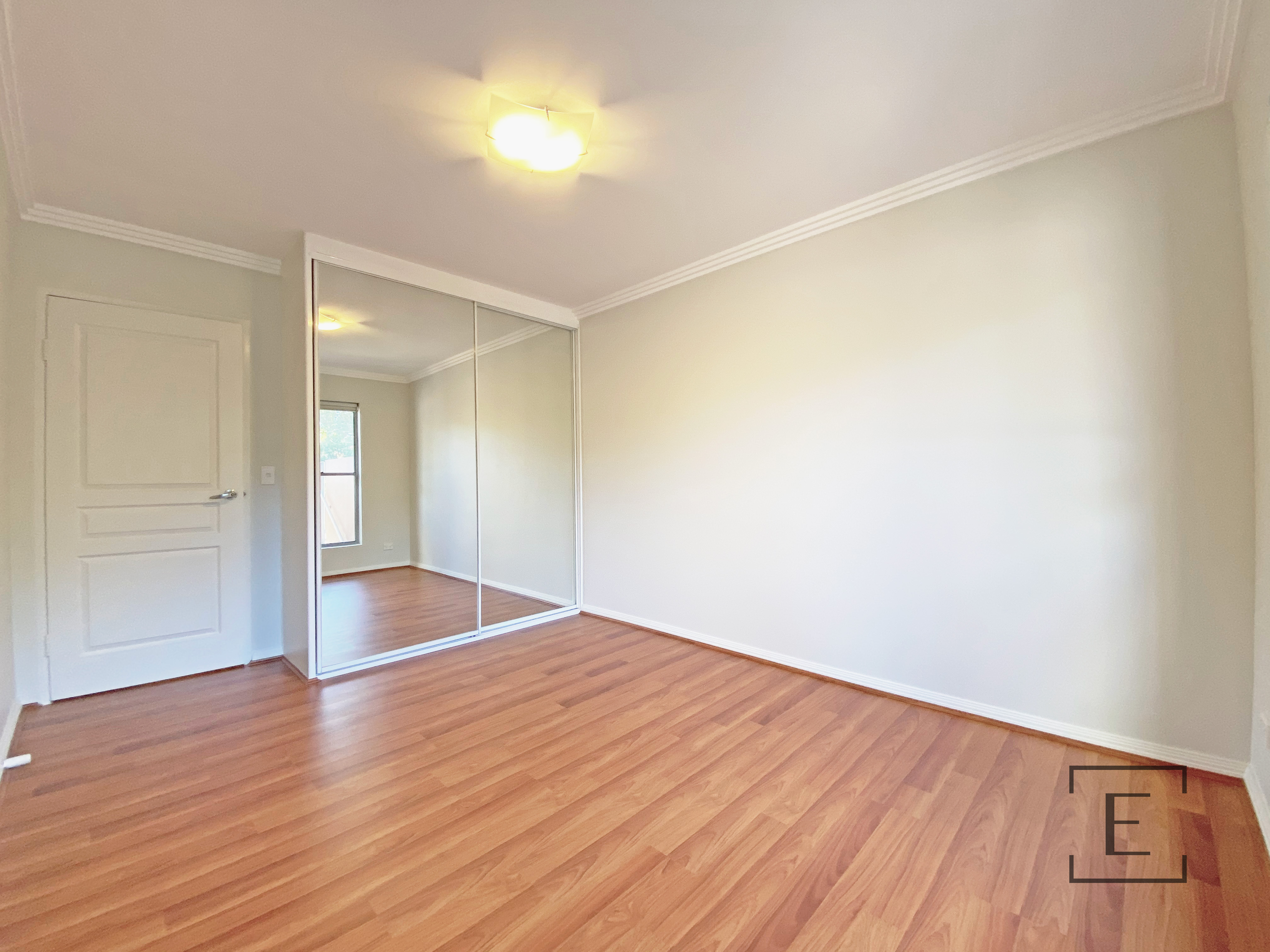 1 / 23 Hornsey Road, Homebush West