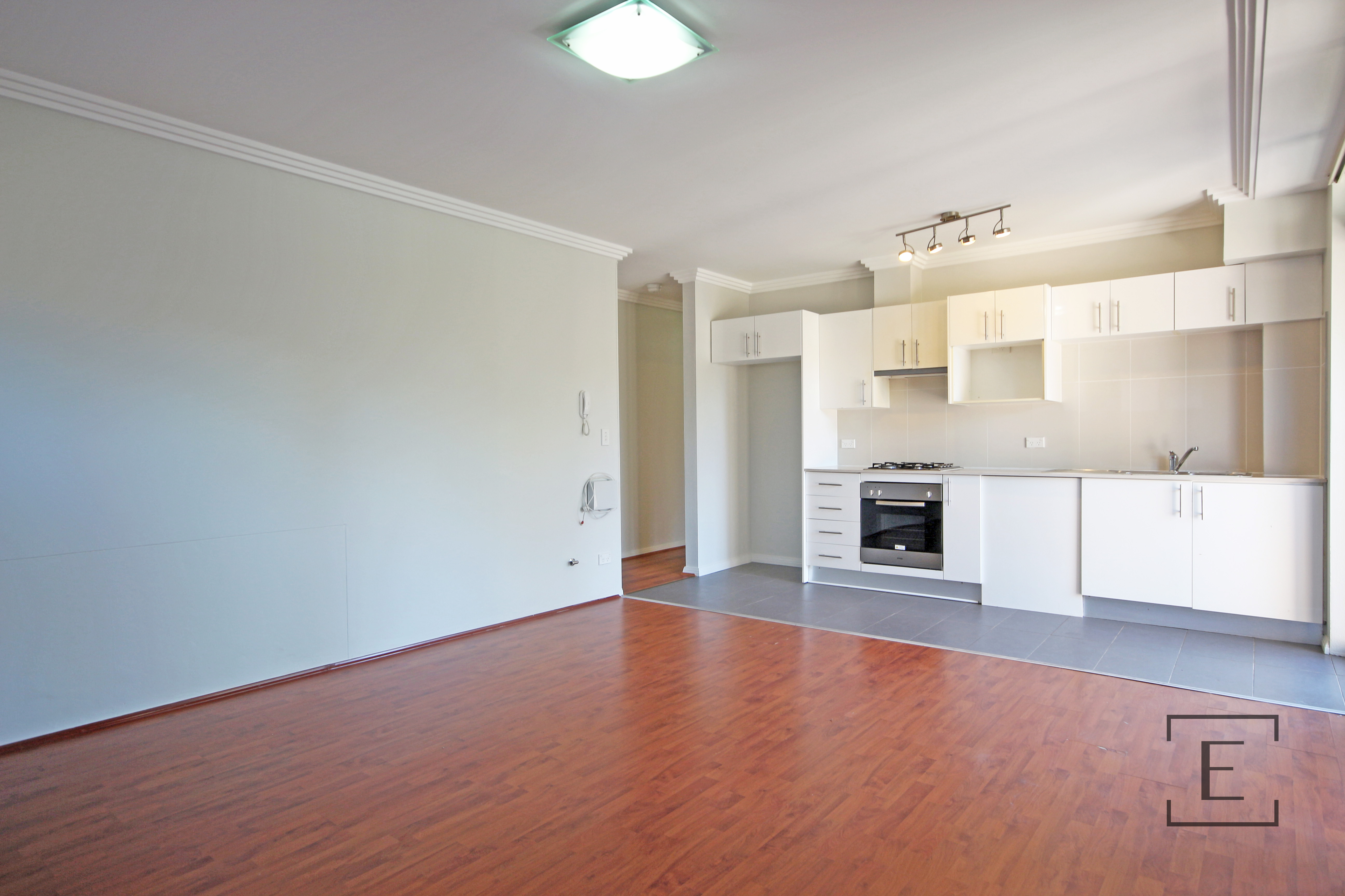 1 / 23 Hornsey Road, Homebush West