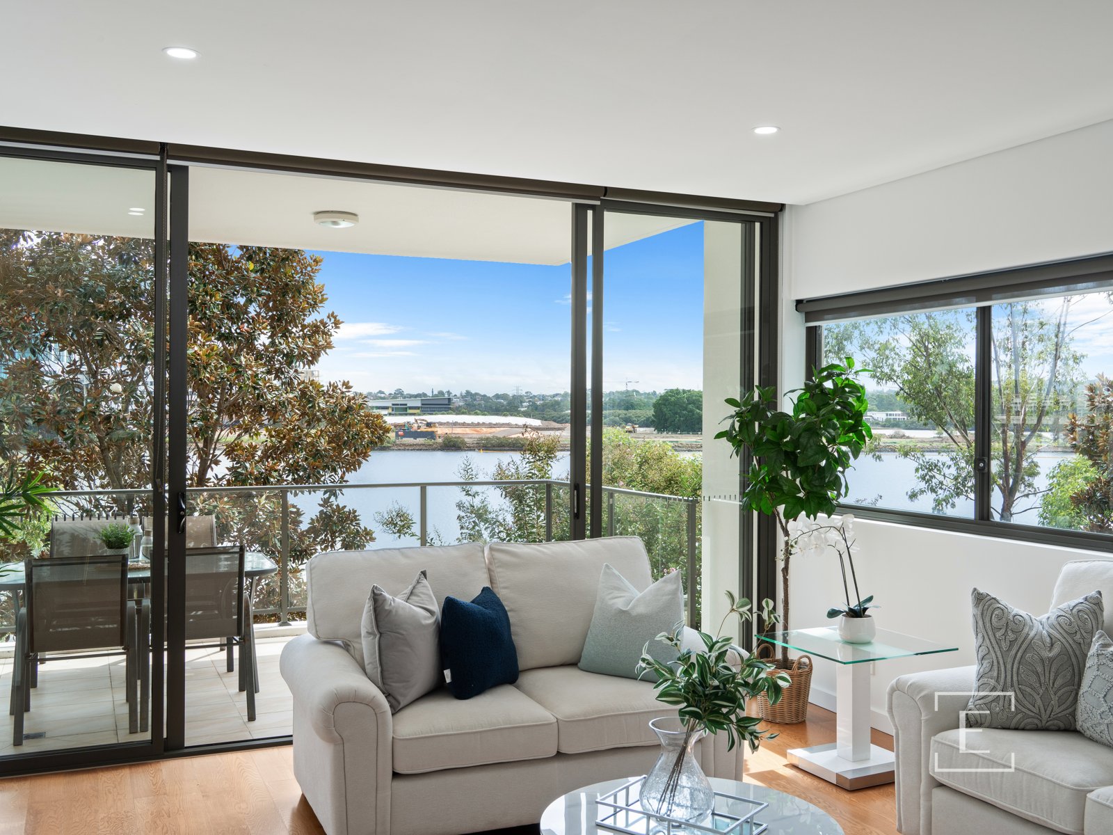 306 / 5 Nina Gray Avenue, Rhodes