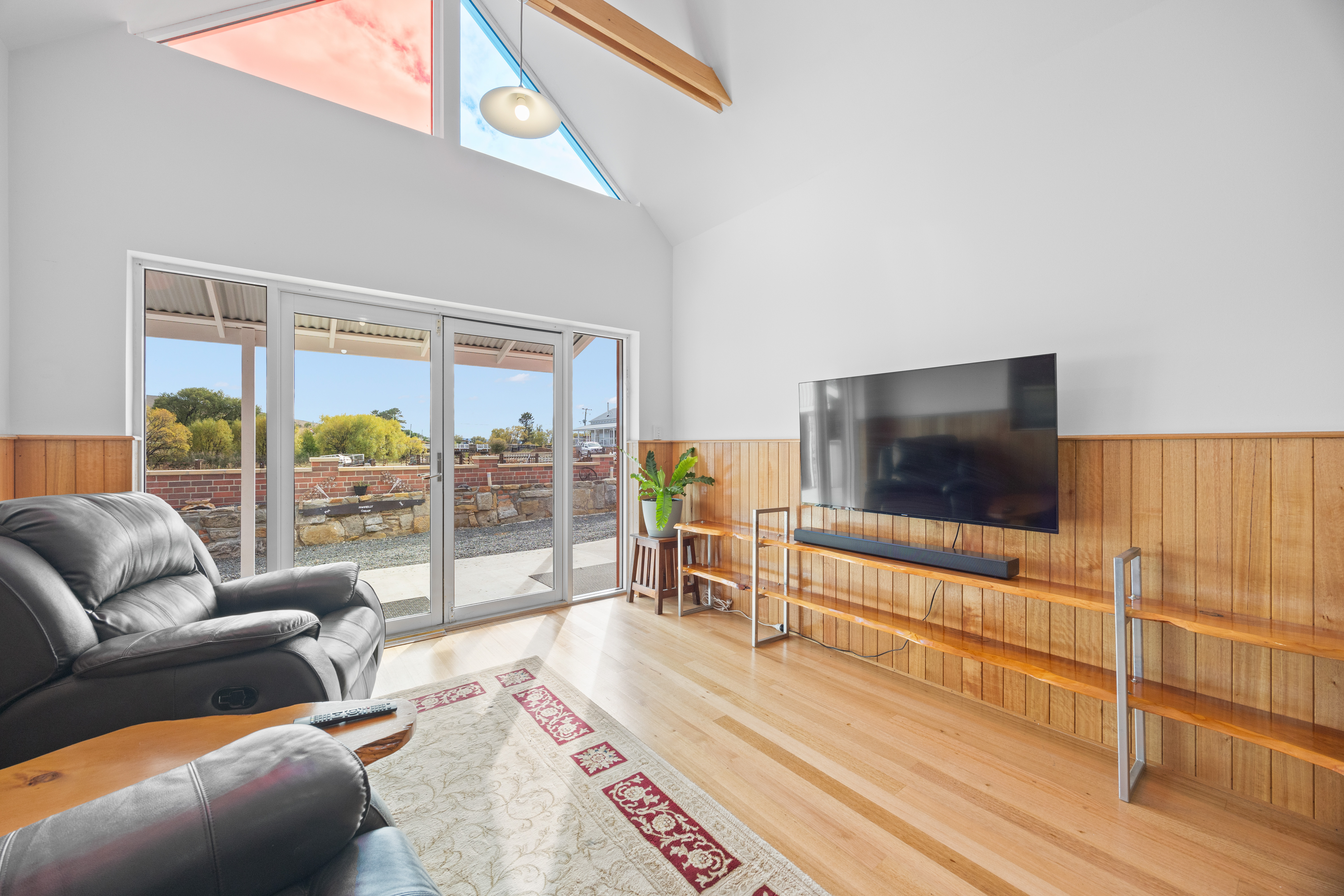 125 Main Road, Tunbridge