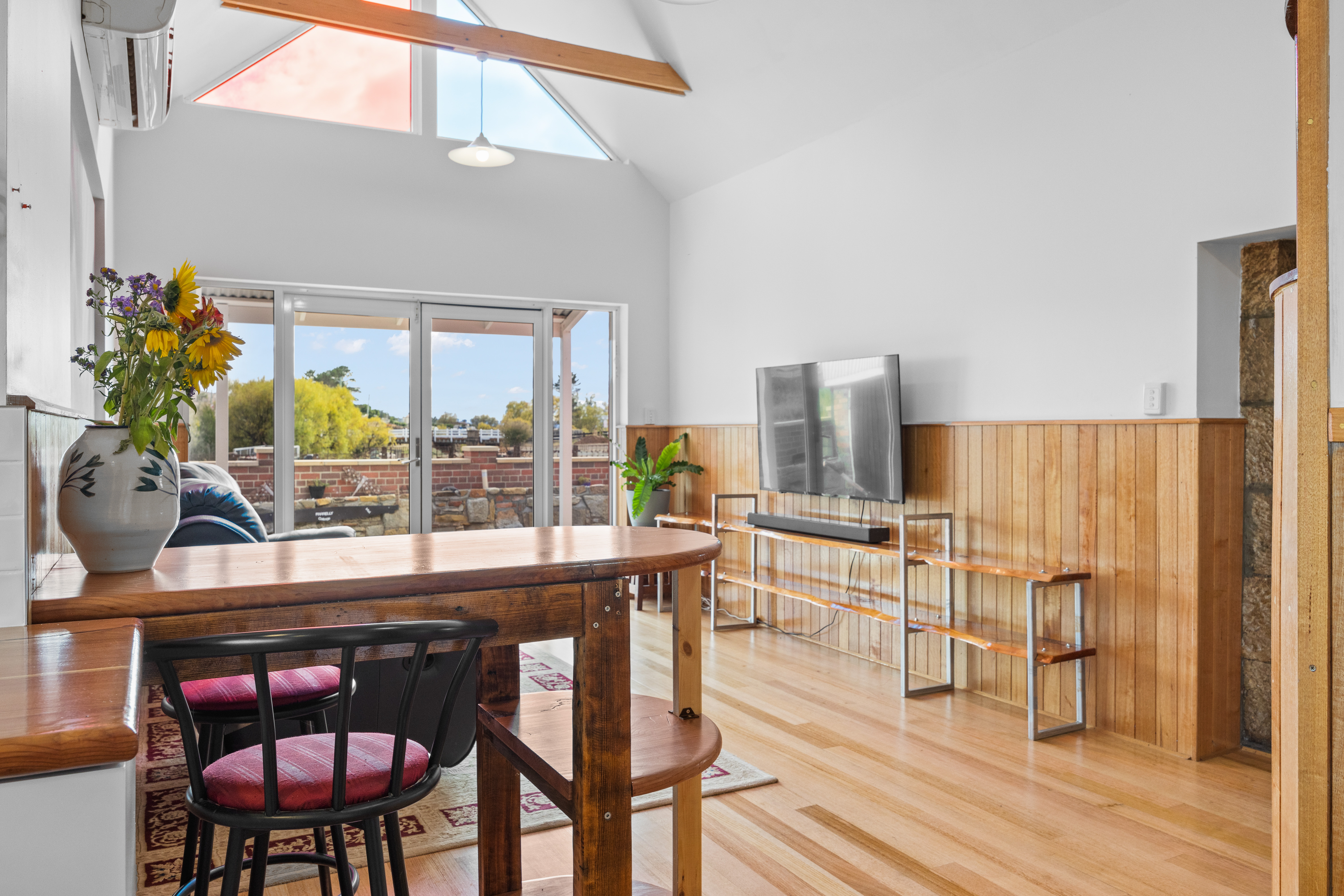 125 Main Road, Tunbridge