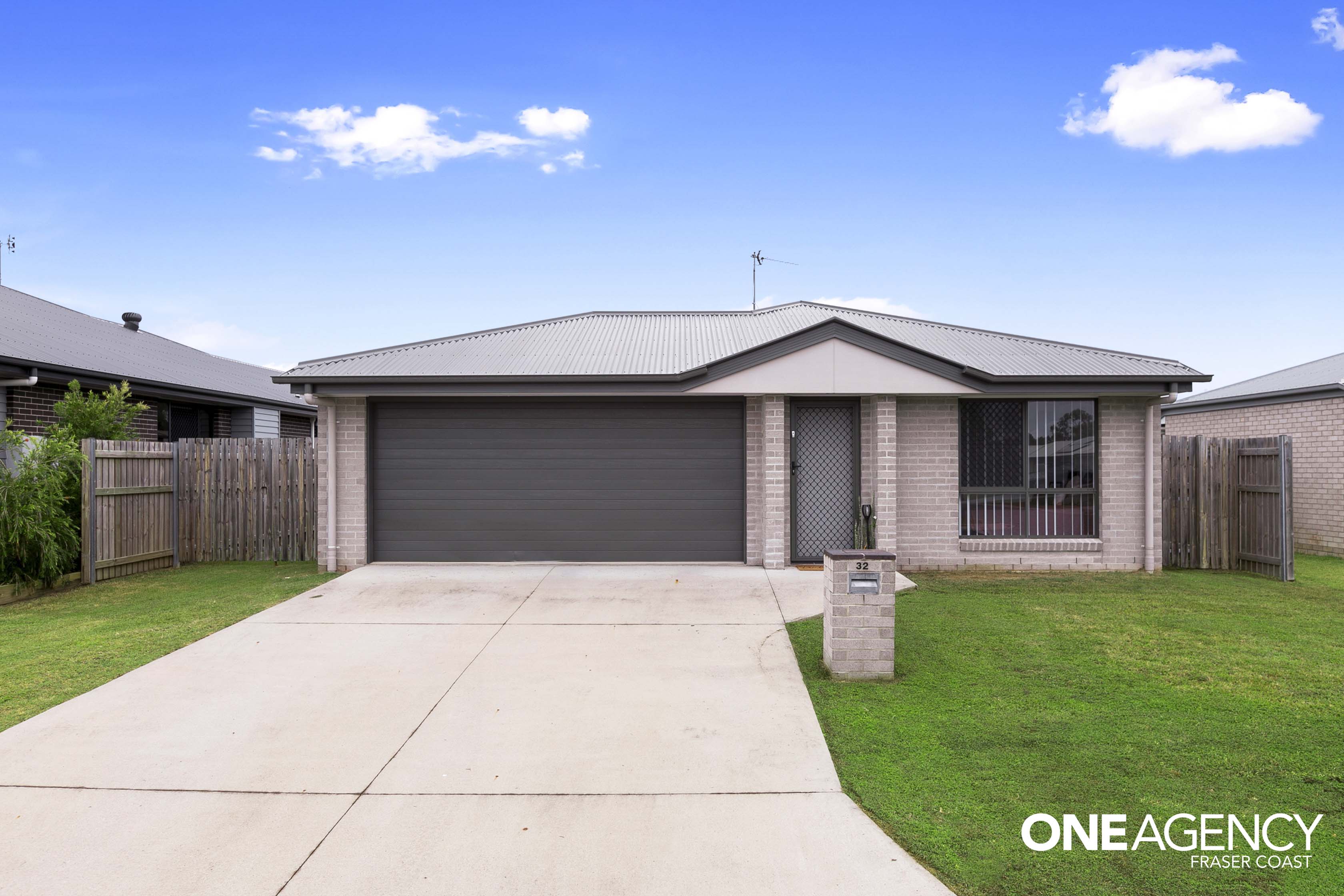 32 Saltair Drive, Eli Waters