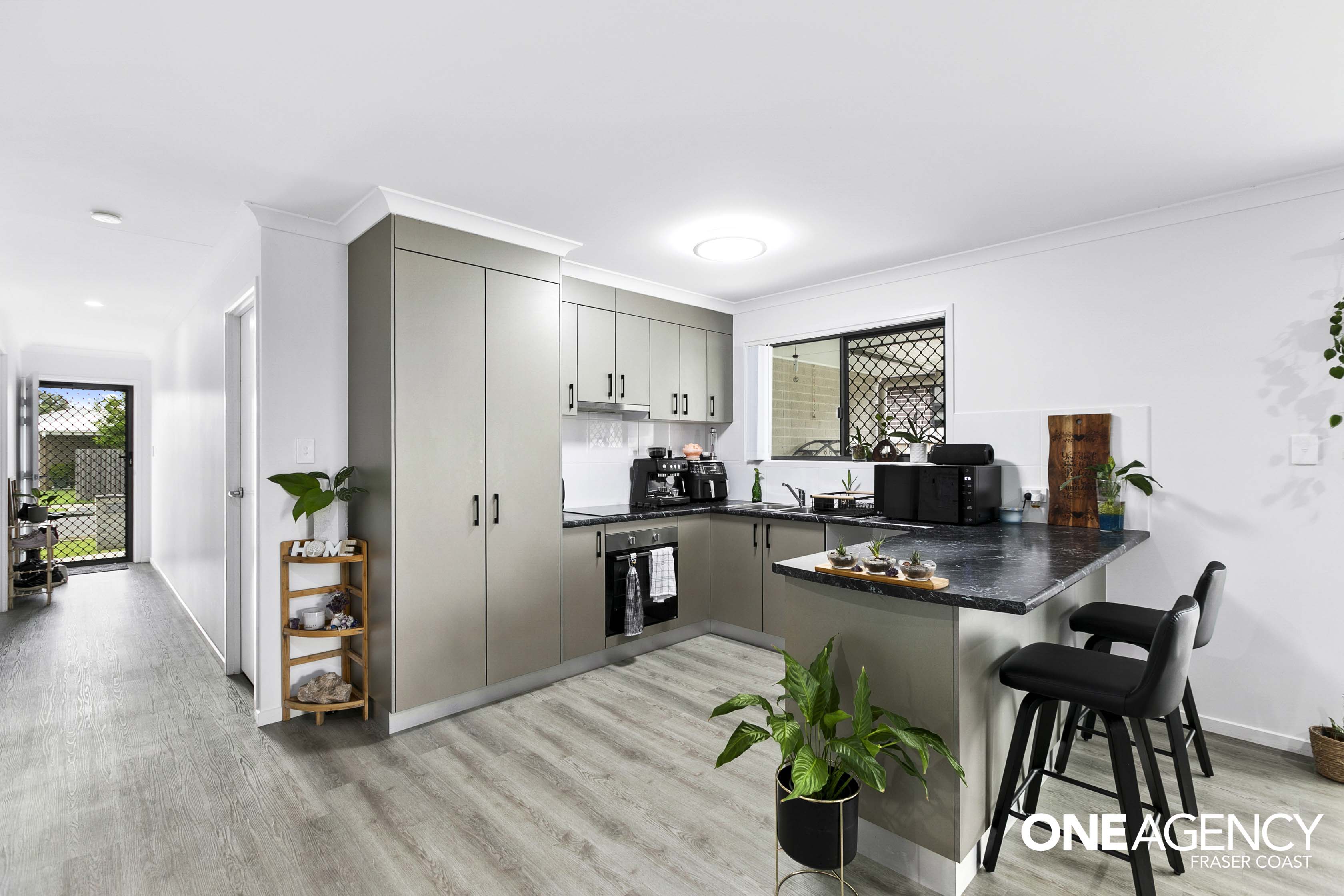 32 Saltair Drive, Eli Waters