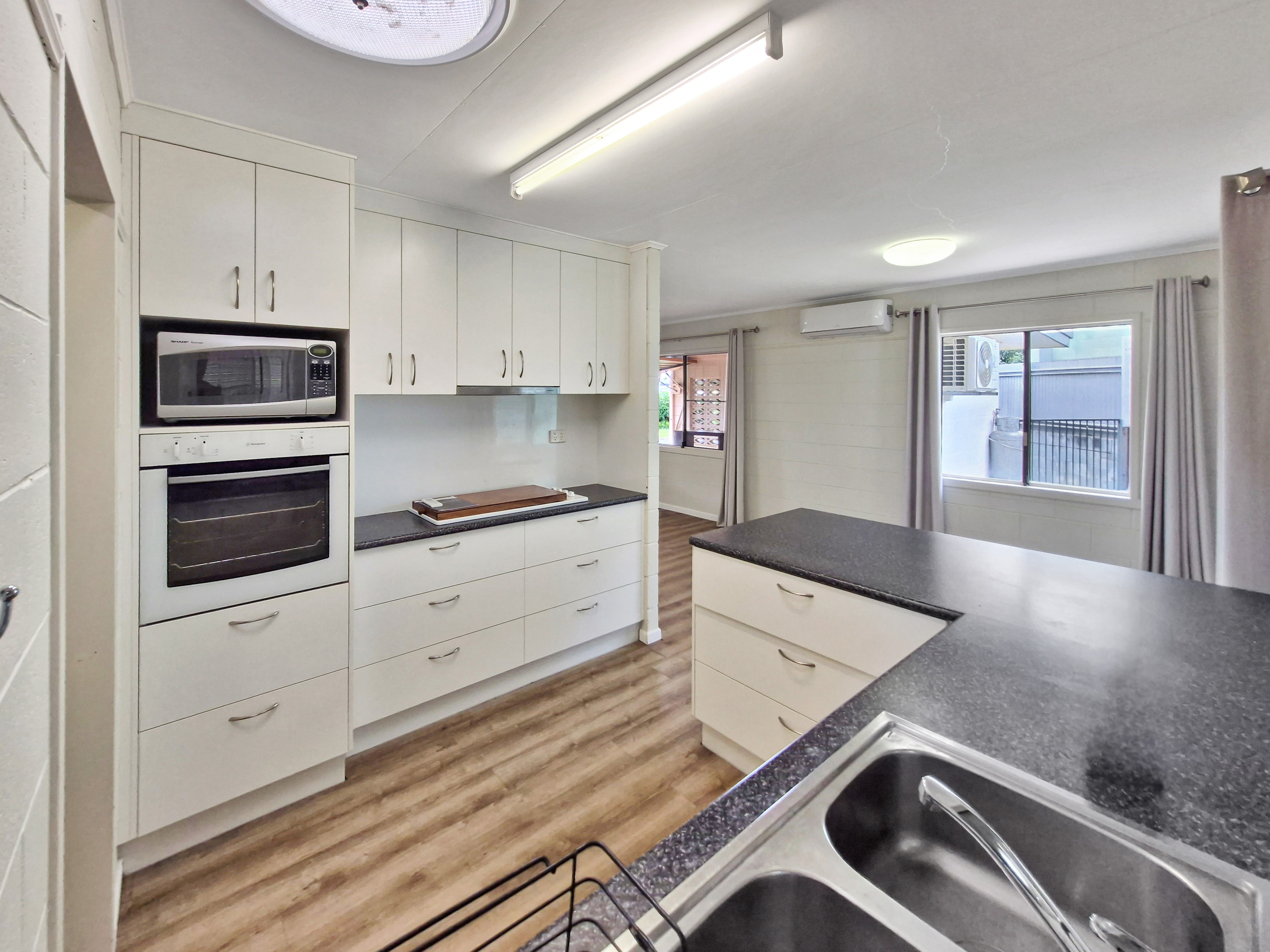 27 Cumbrian Avenue, Atherton