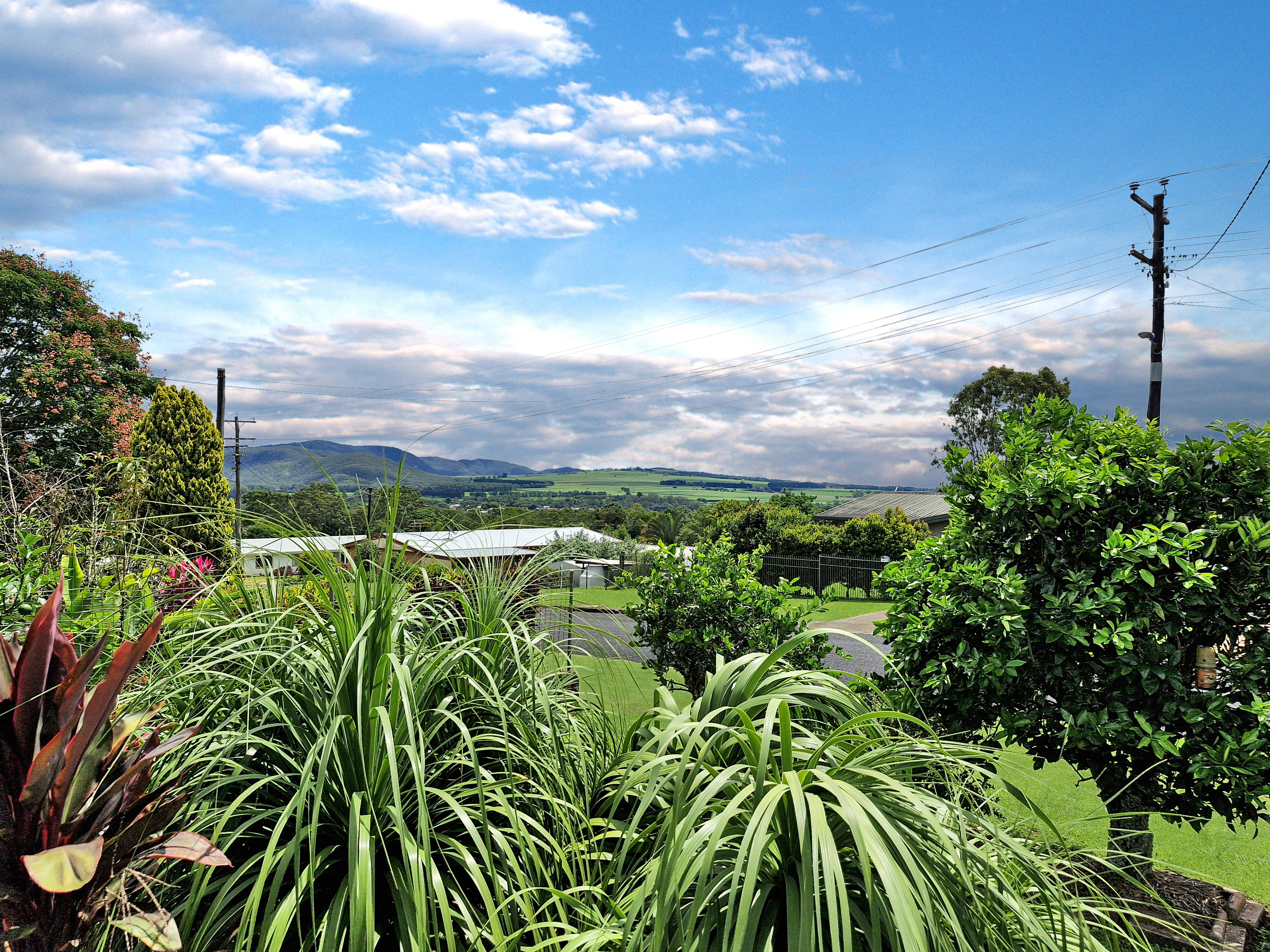 27 Cumbrian Avenue, Atherton