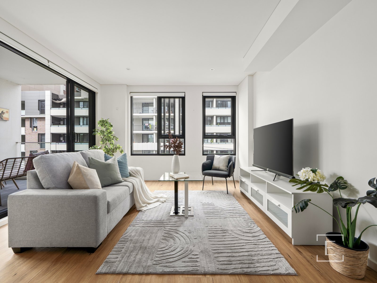 16 / 25 Smallwood Avenue, Homebush