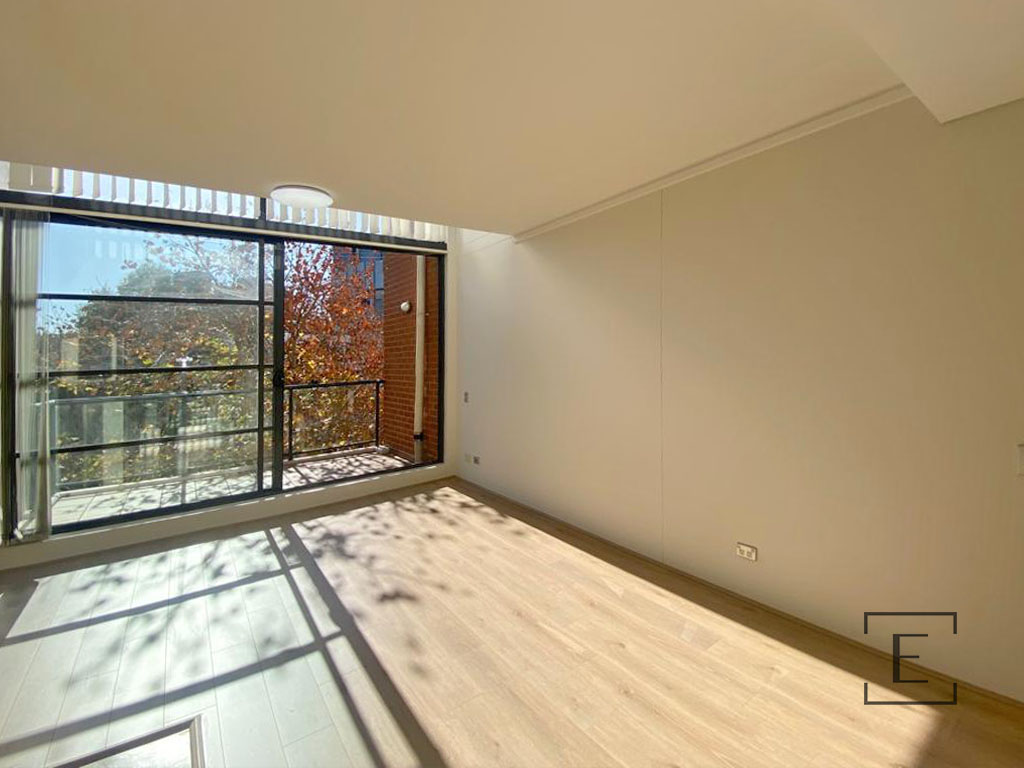 302E / 138 Carillon Avenue, Newtown