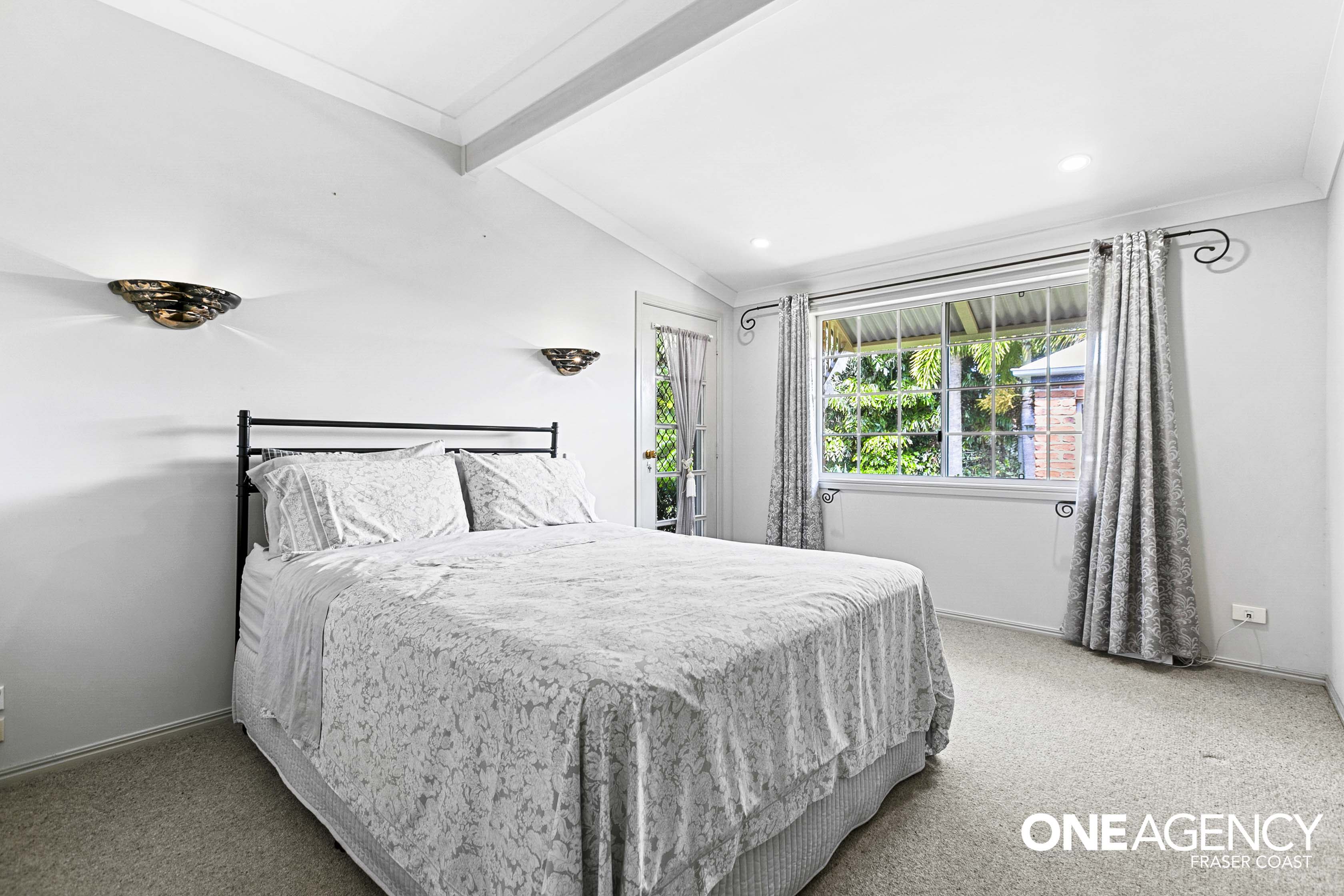 6 Pandanus Drive, Dundowran Beach