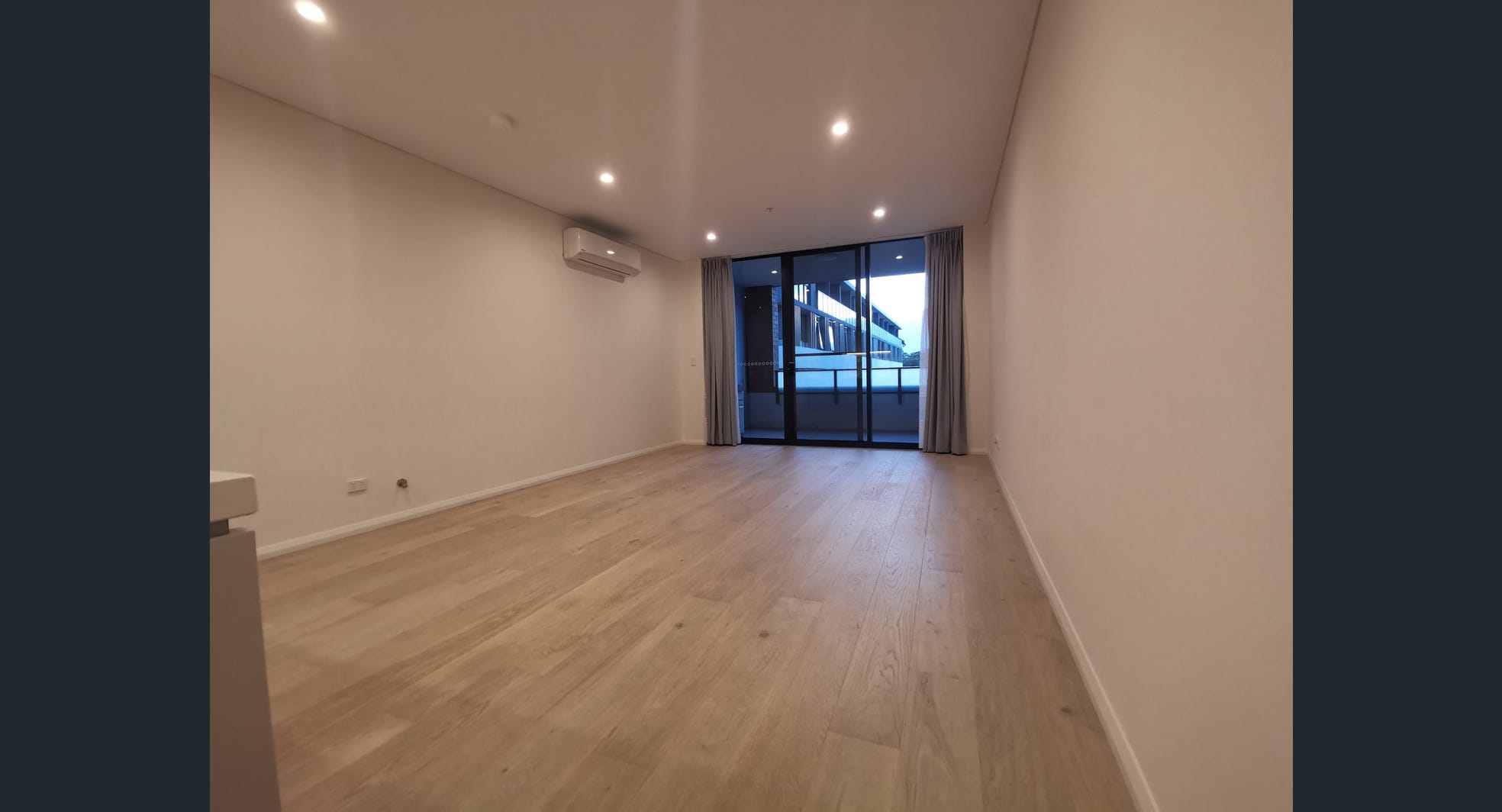 308 / 35 Flora Street - Main View 1