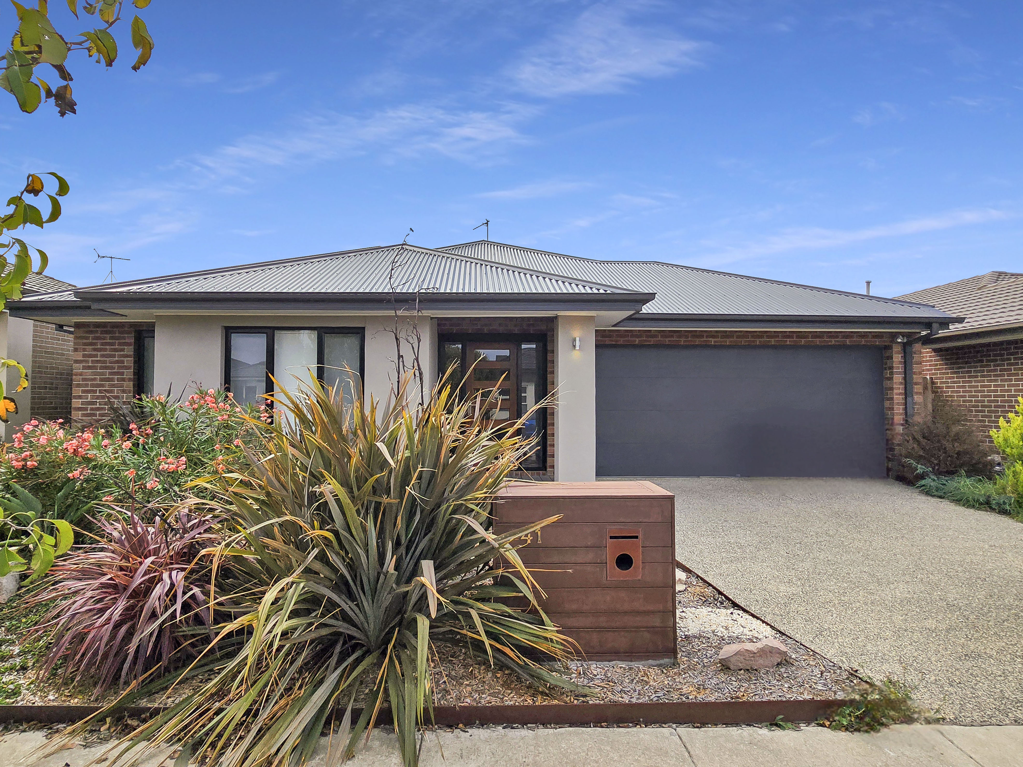 Listing image for 41 Iris Loop, ARMSTRONG CREEK  VIC  3217