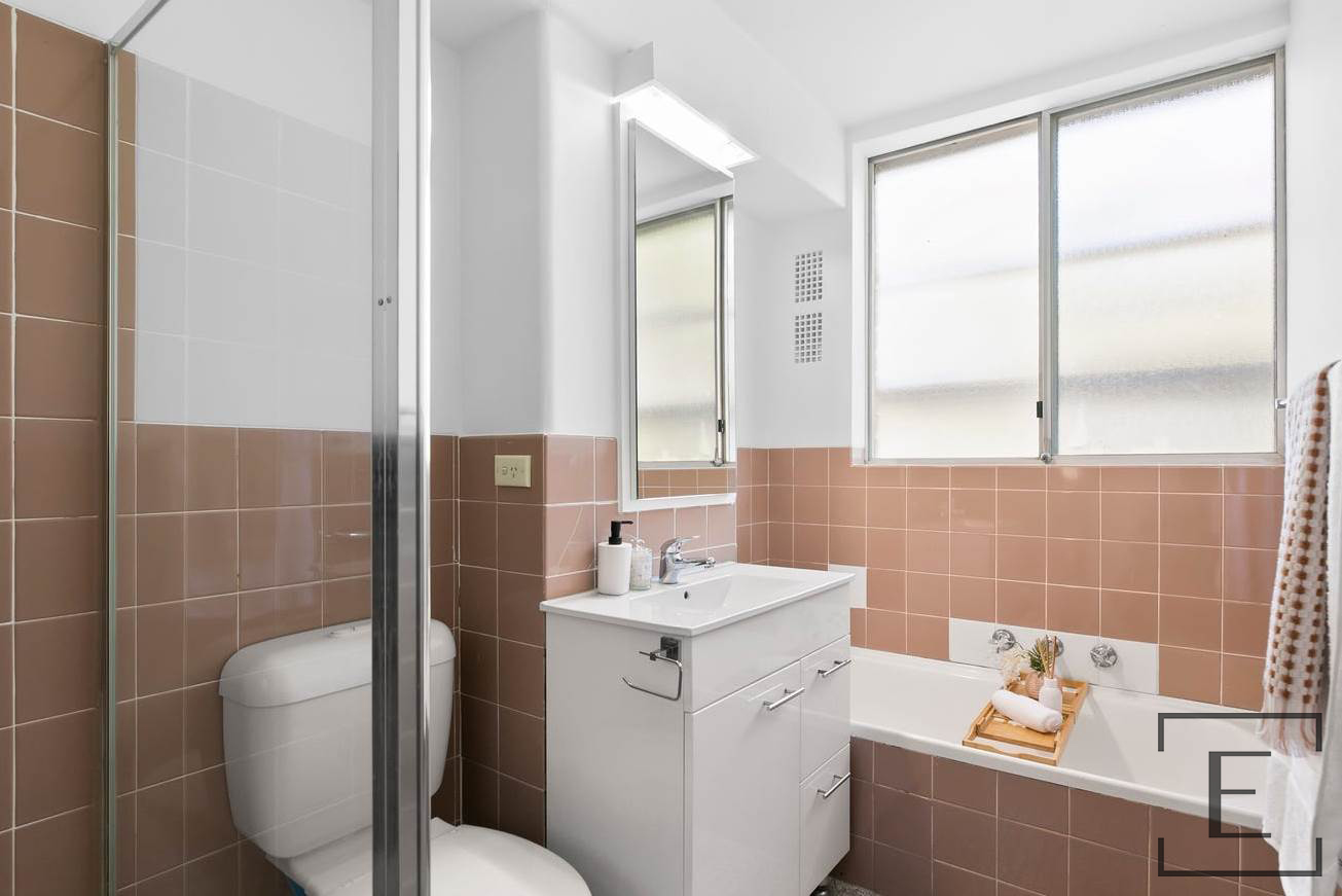 13 / 2 Bortfield Drive, Chiswick