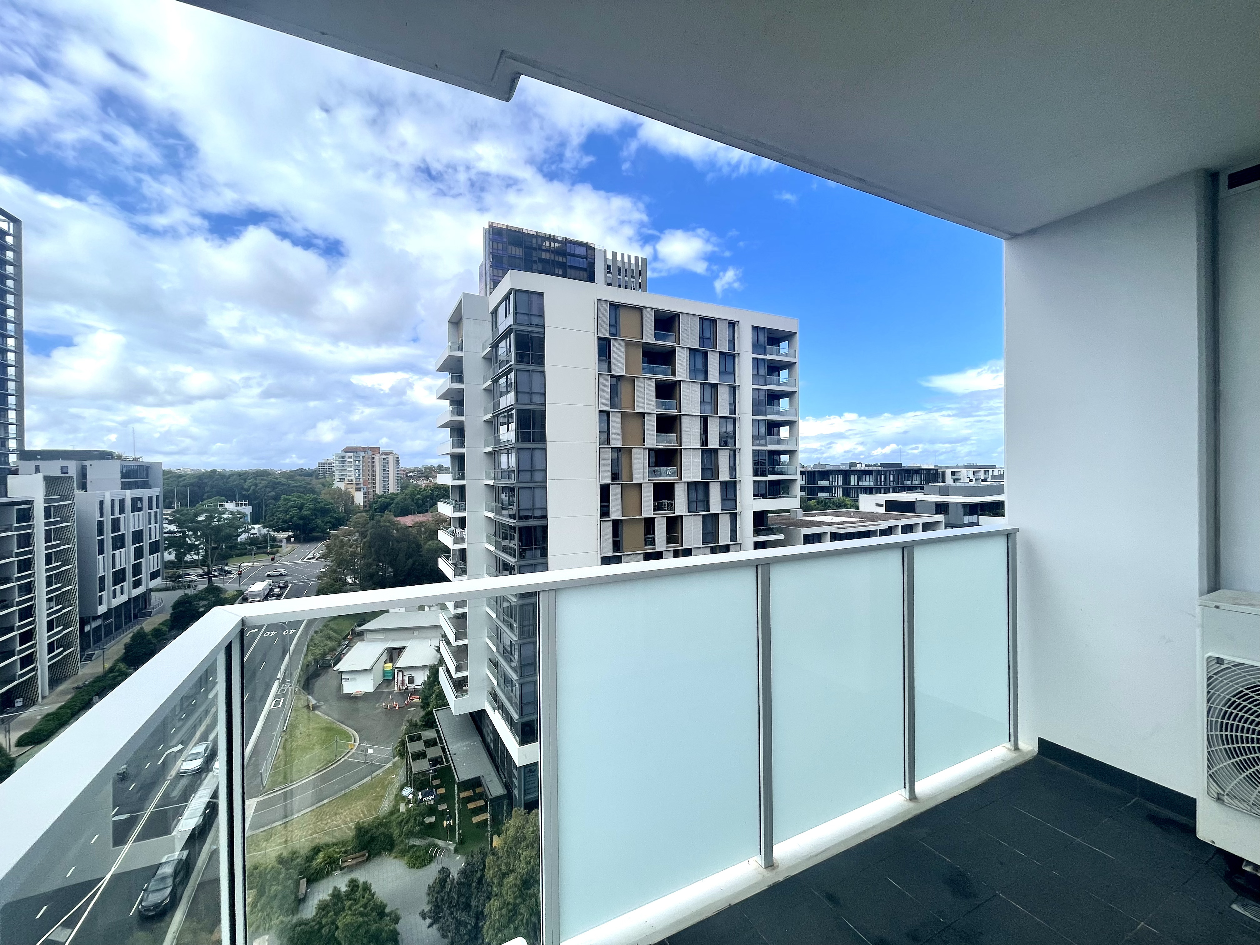 1008 / 15 Gadigal Avenue - Lightbox View 17