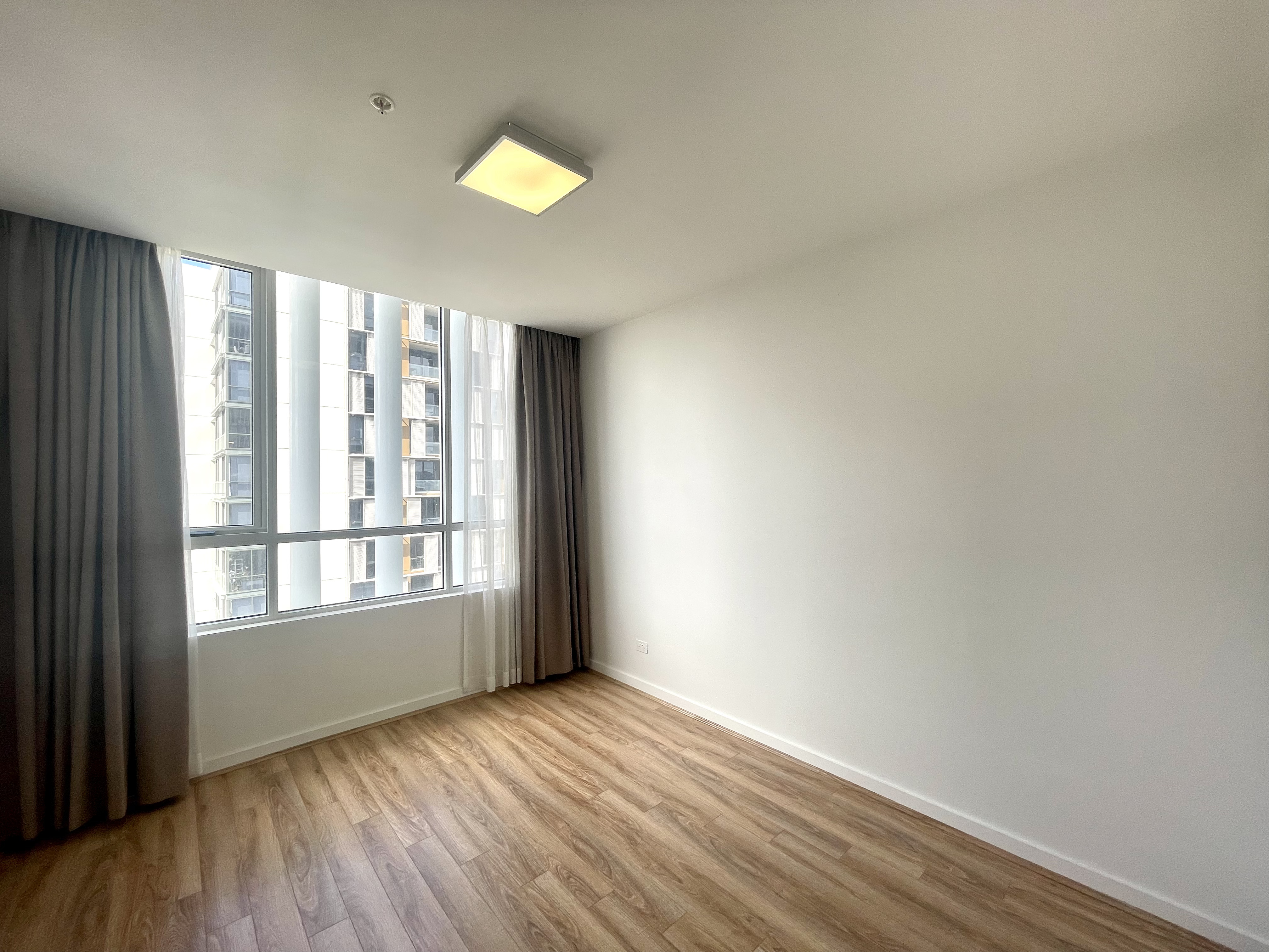 1008 / 15 Gadigal Avenue - Lightbox View 10