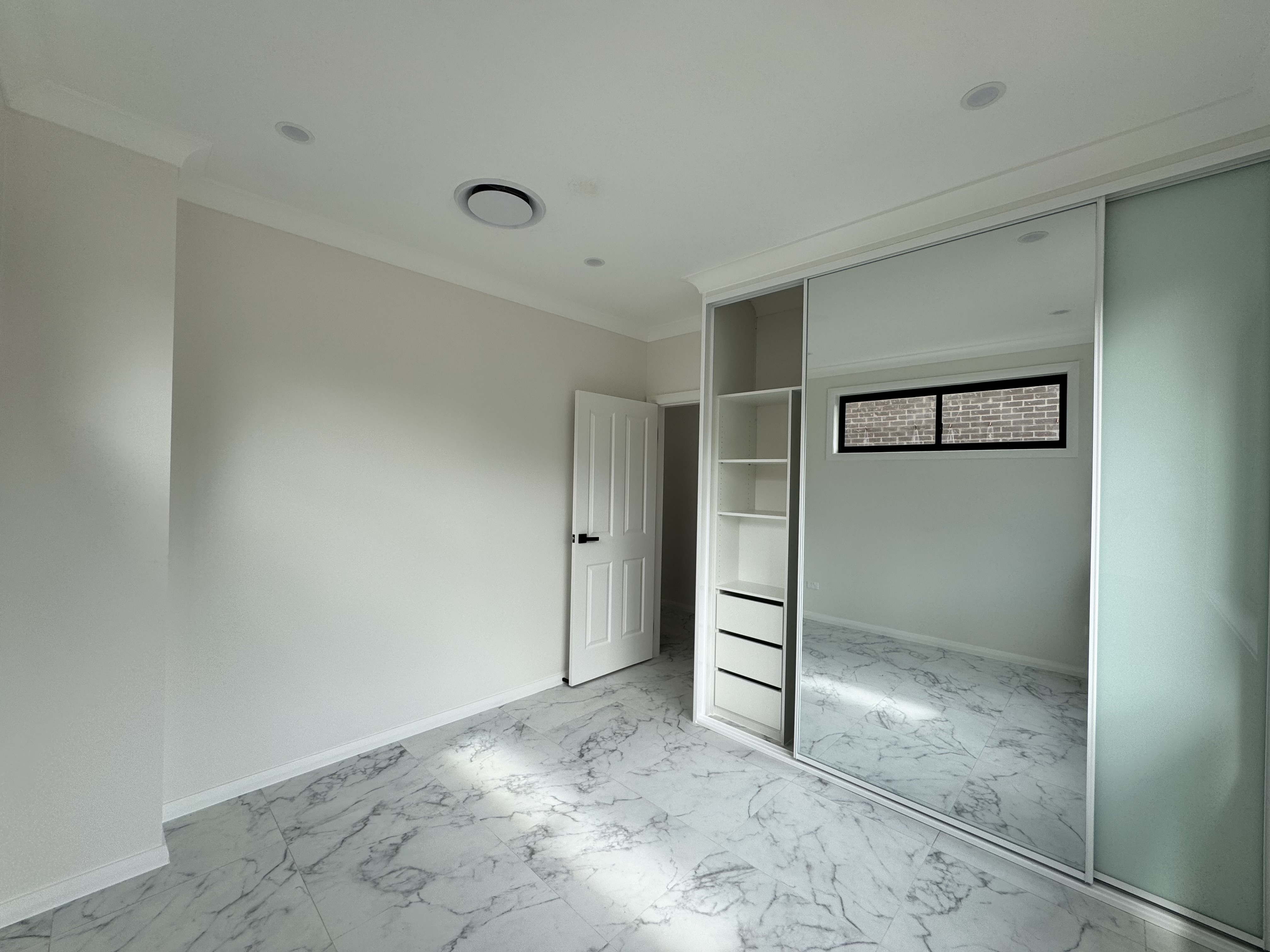 22 Starling Street - Main View 7