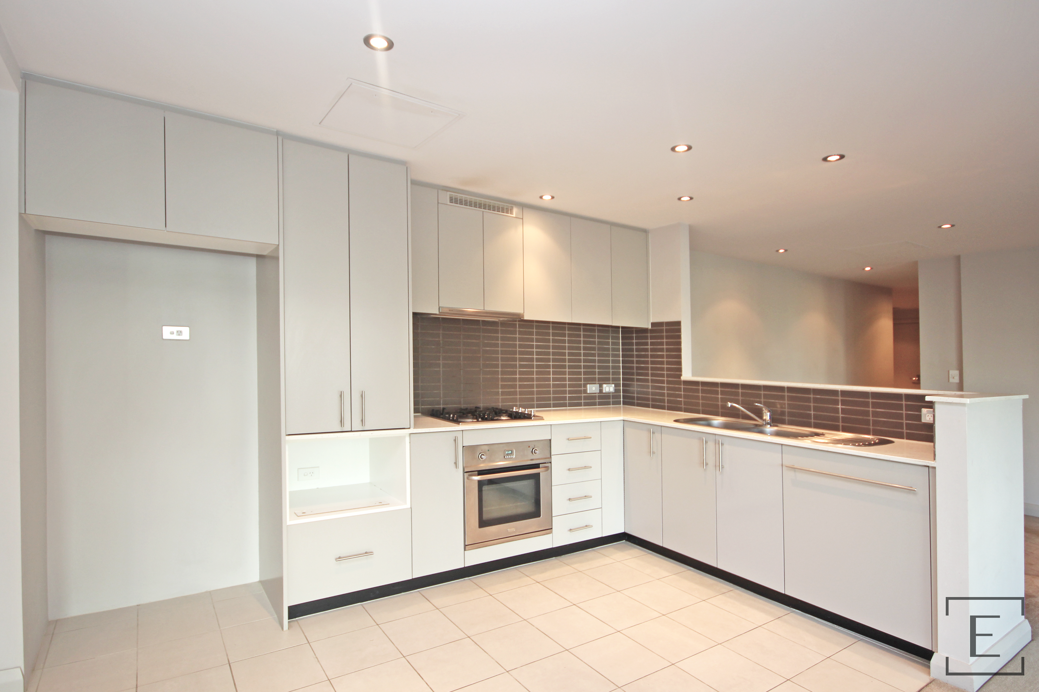 8 / 21 Angas Street, Meadowbank