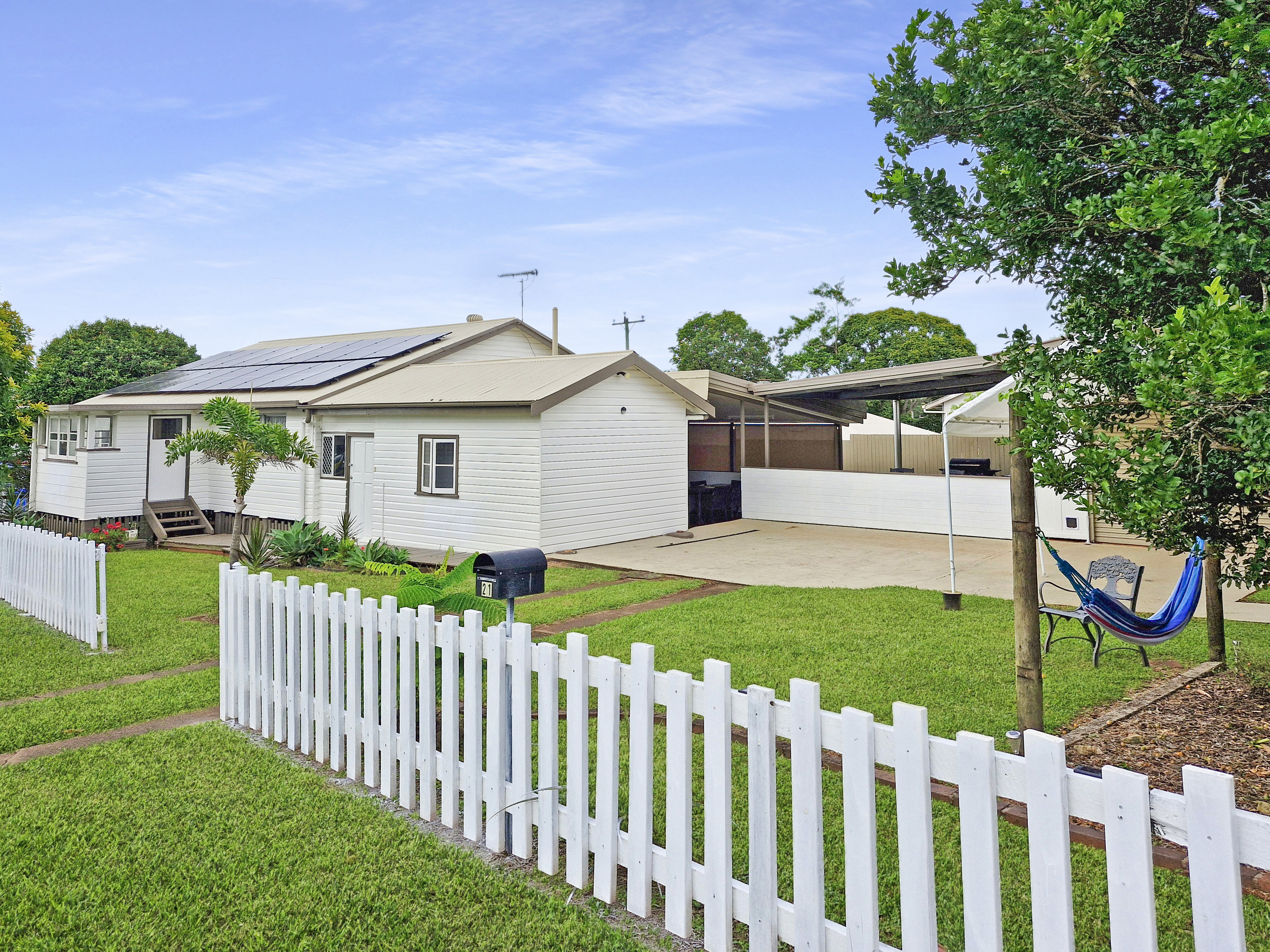 21 High Street, Atherton