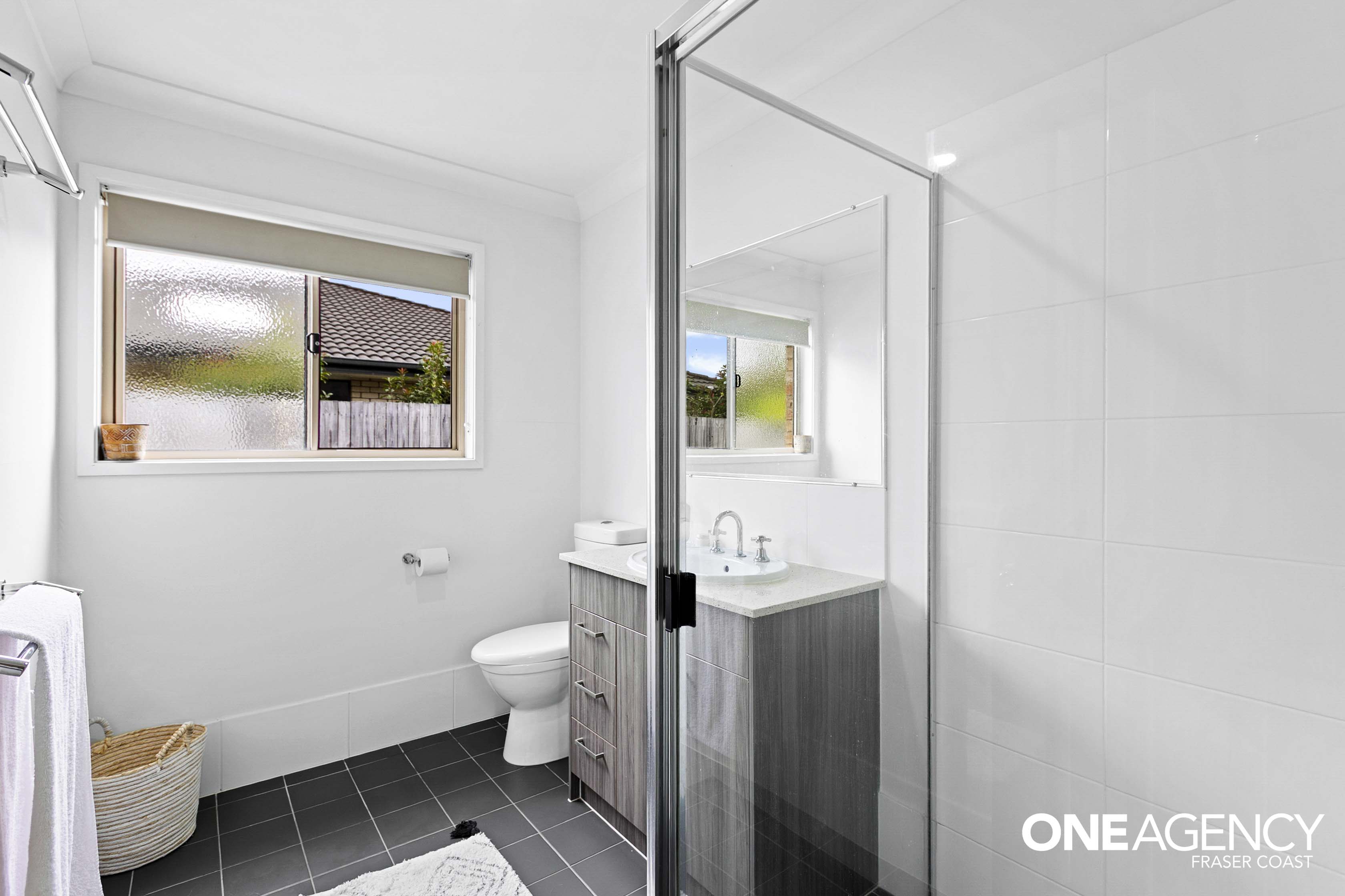 131 / 230 Pulgul Street, Urangan