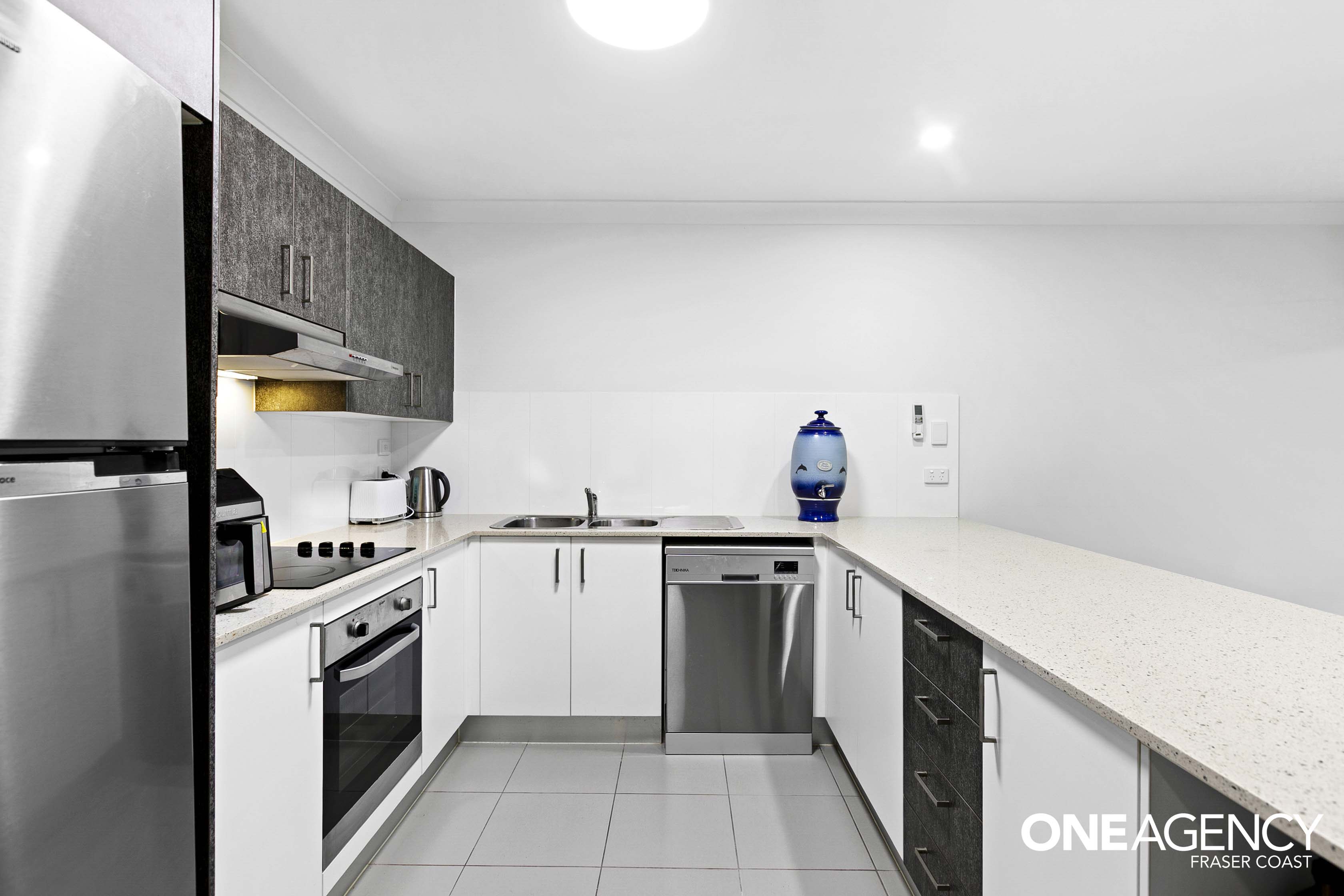 131 / 230 Pulgul Street, Urangan