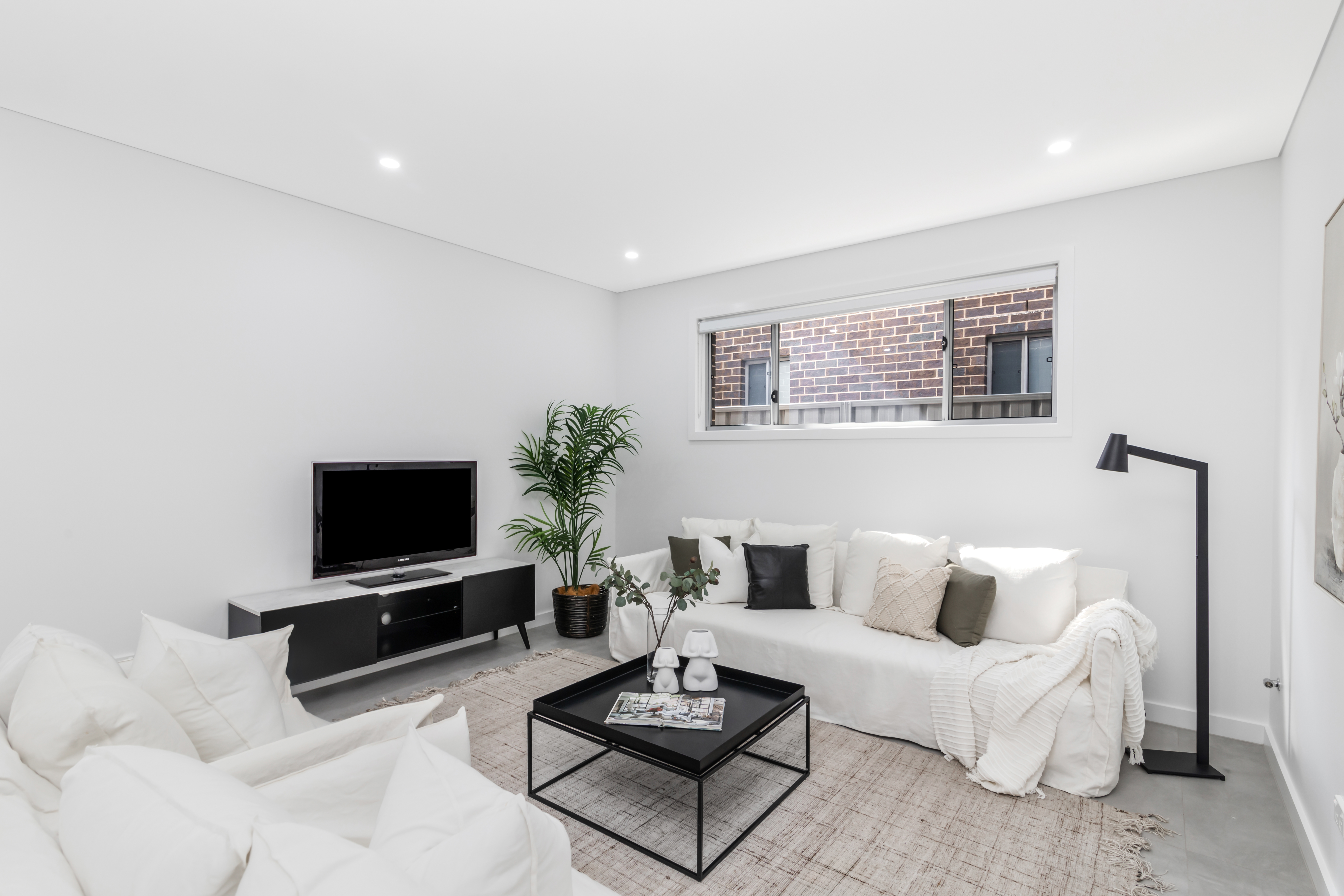 15 Tibbey Glade, Minchinbury