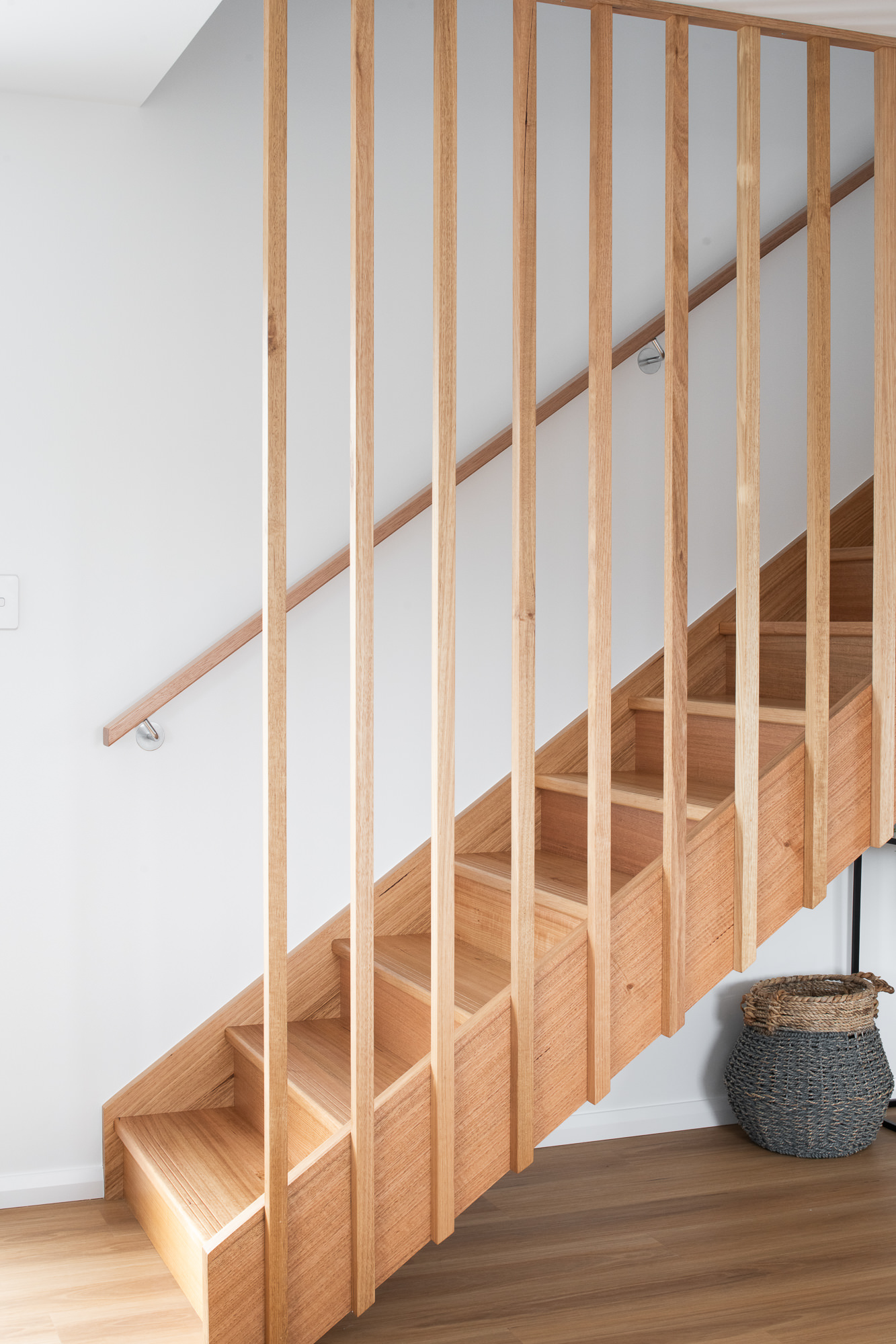 2 Leeman Court, Riverside