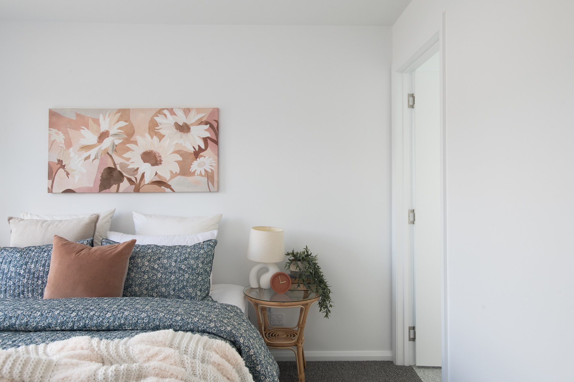 2 Leeman Court, Riverside