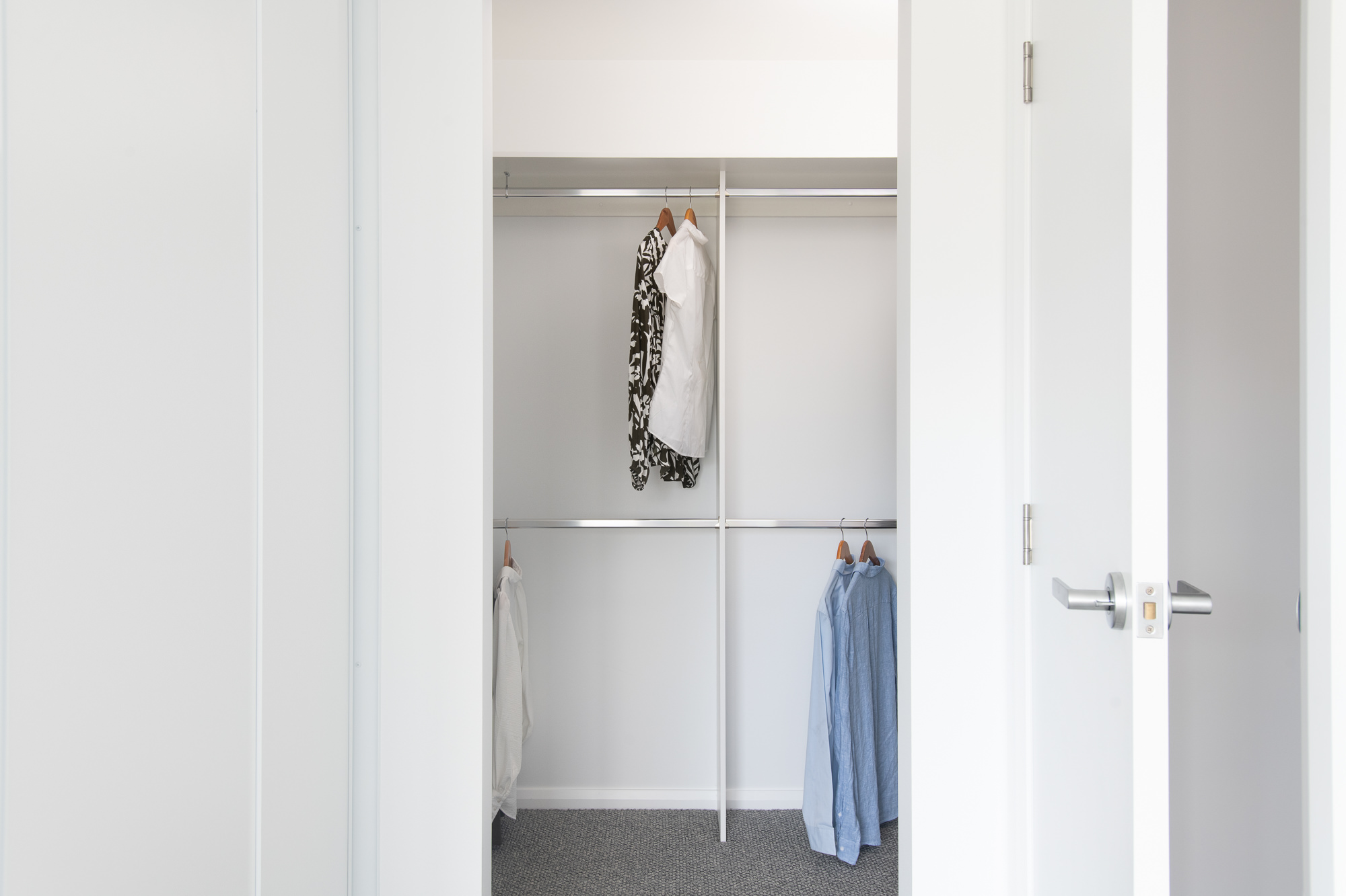 2 Leeman Court, Riverside