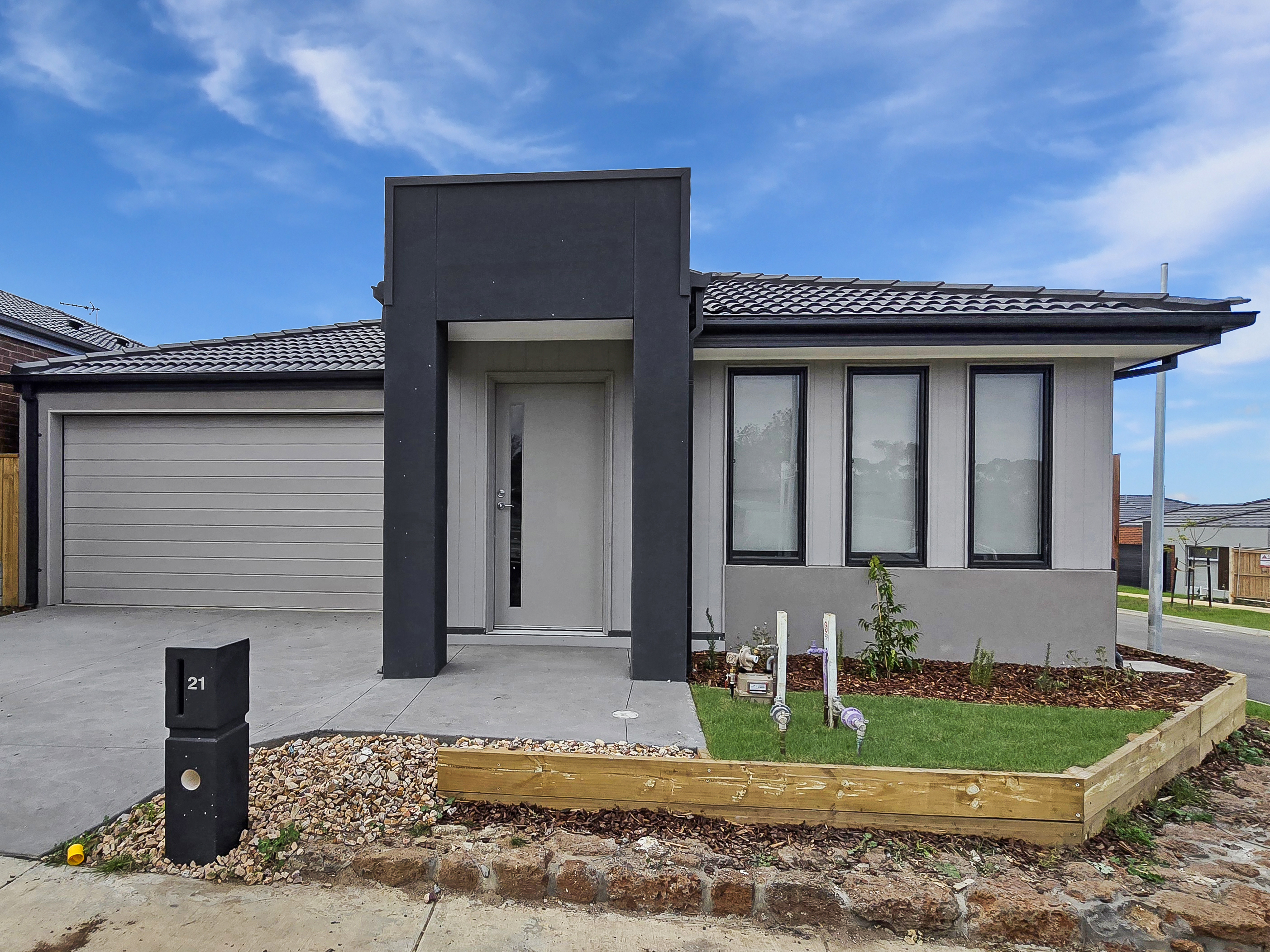 Listing image for 21 Batten Road, CHARLEMONT  VIC  3217