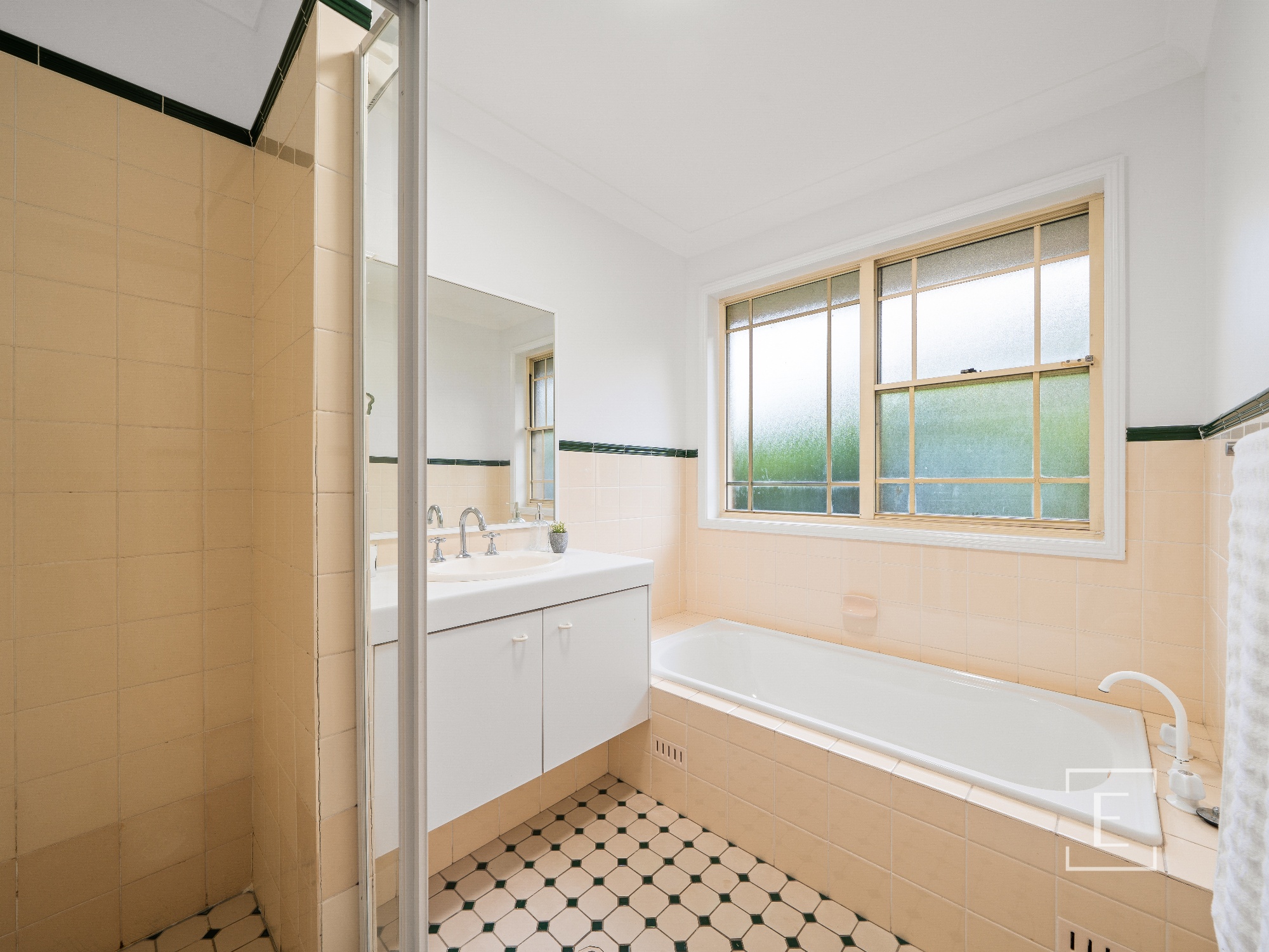 2 Sherwood Place, North Ryde