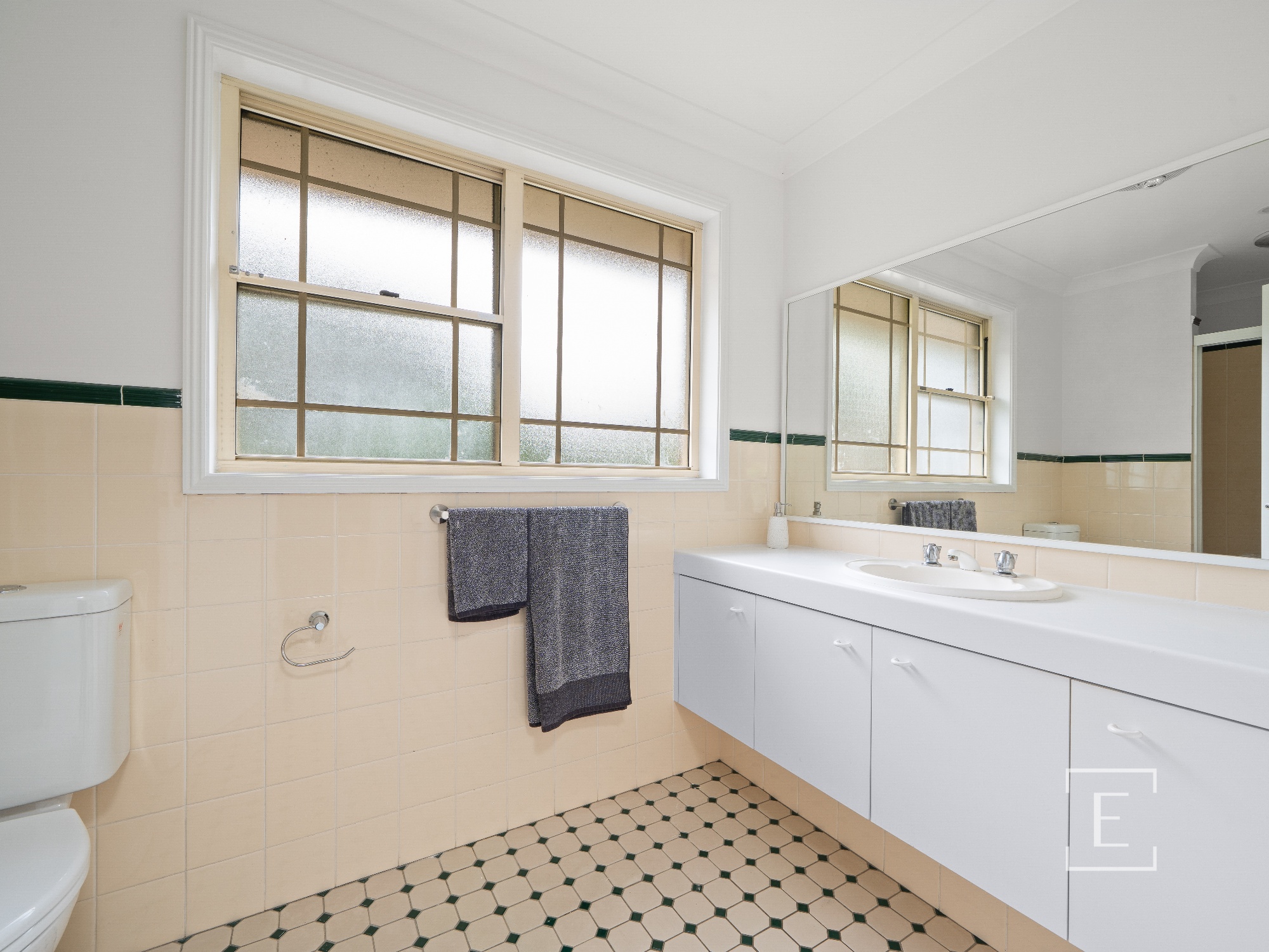 2 Sherwood Place, North Ryde