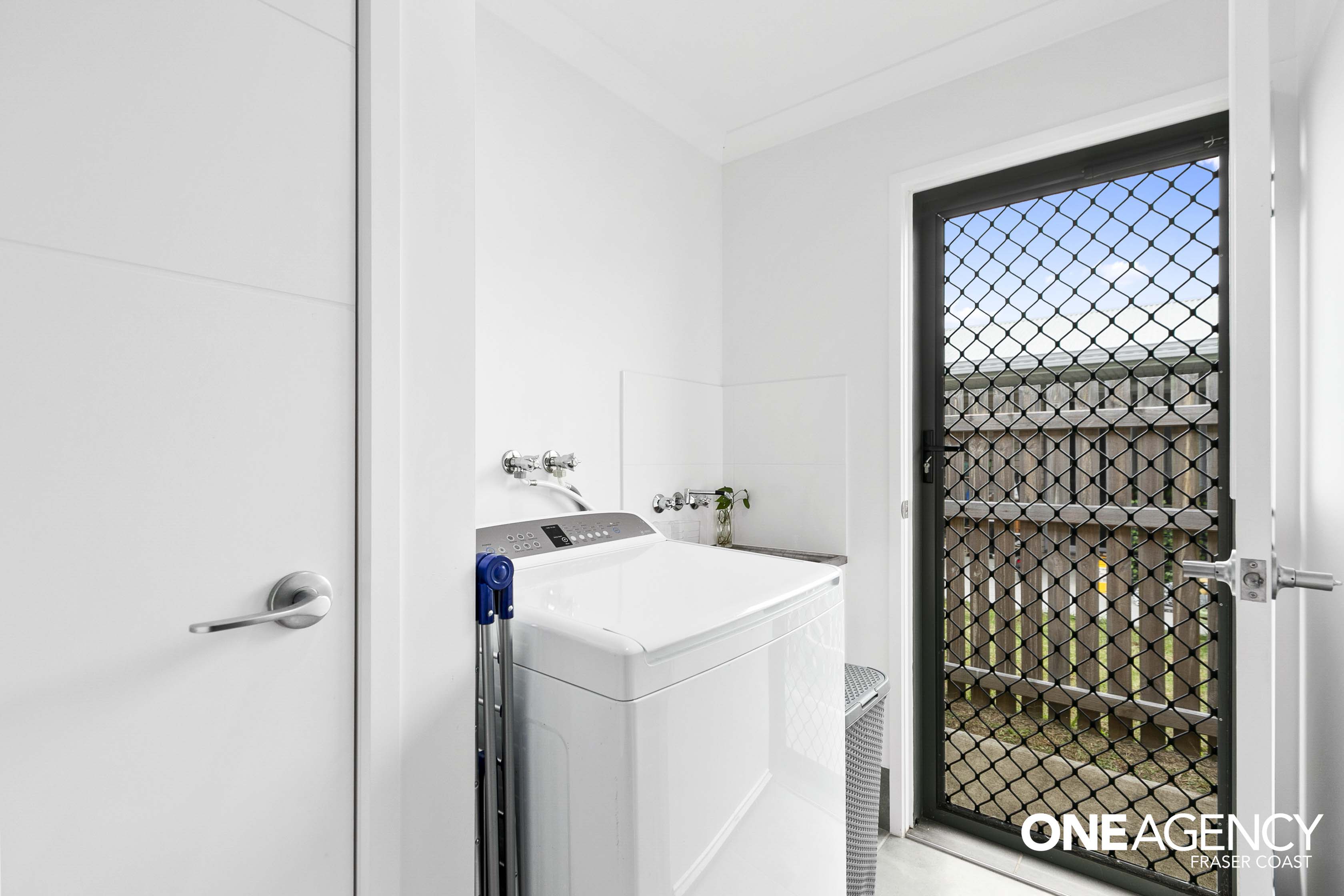 32 Saltair Drive, Eli Waters