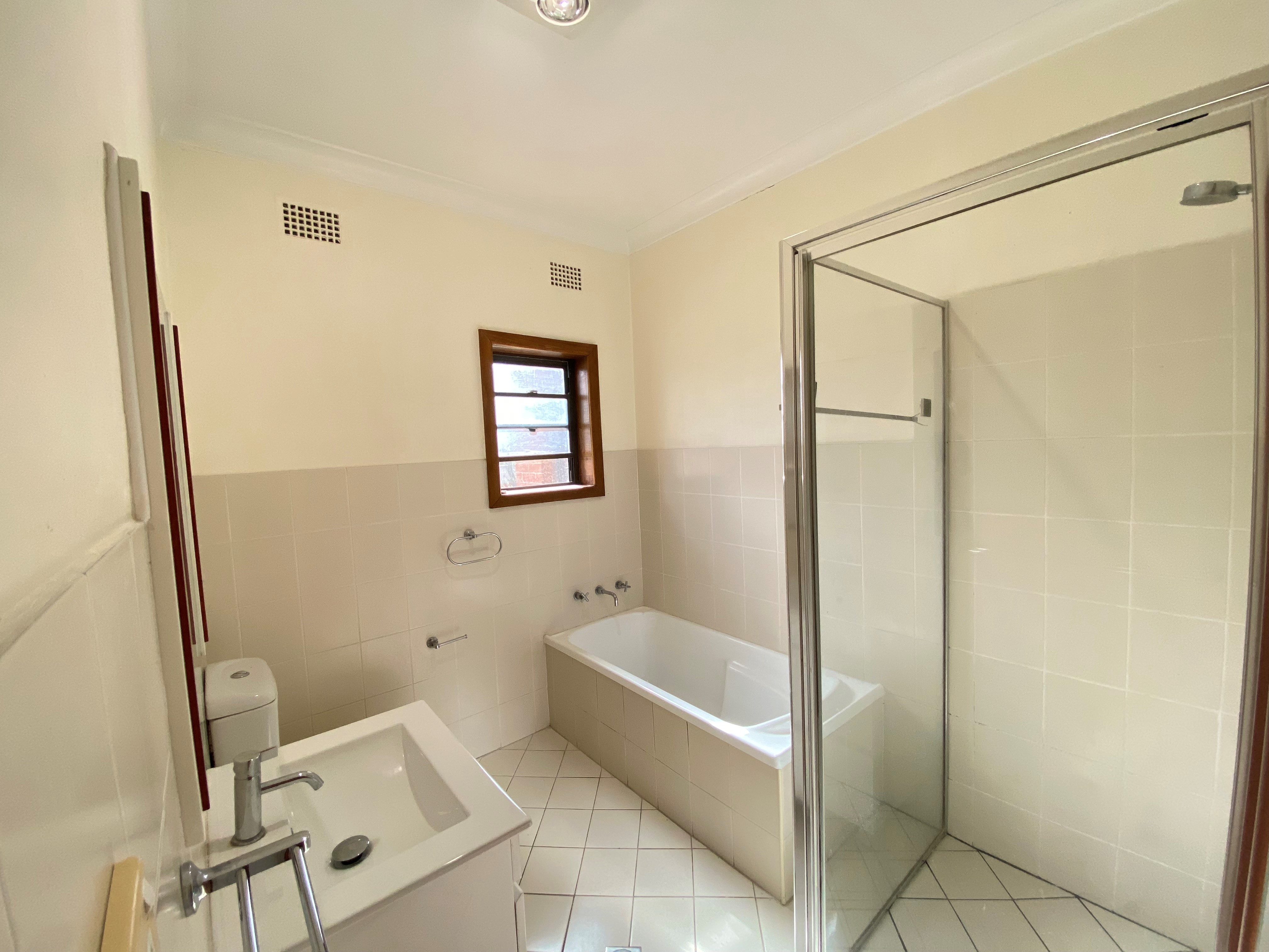 36 Pallamana Parade, Beverly Hills