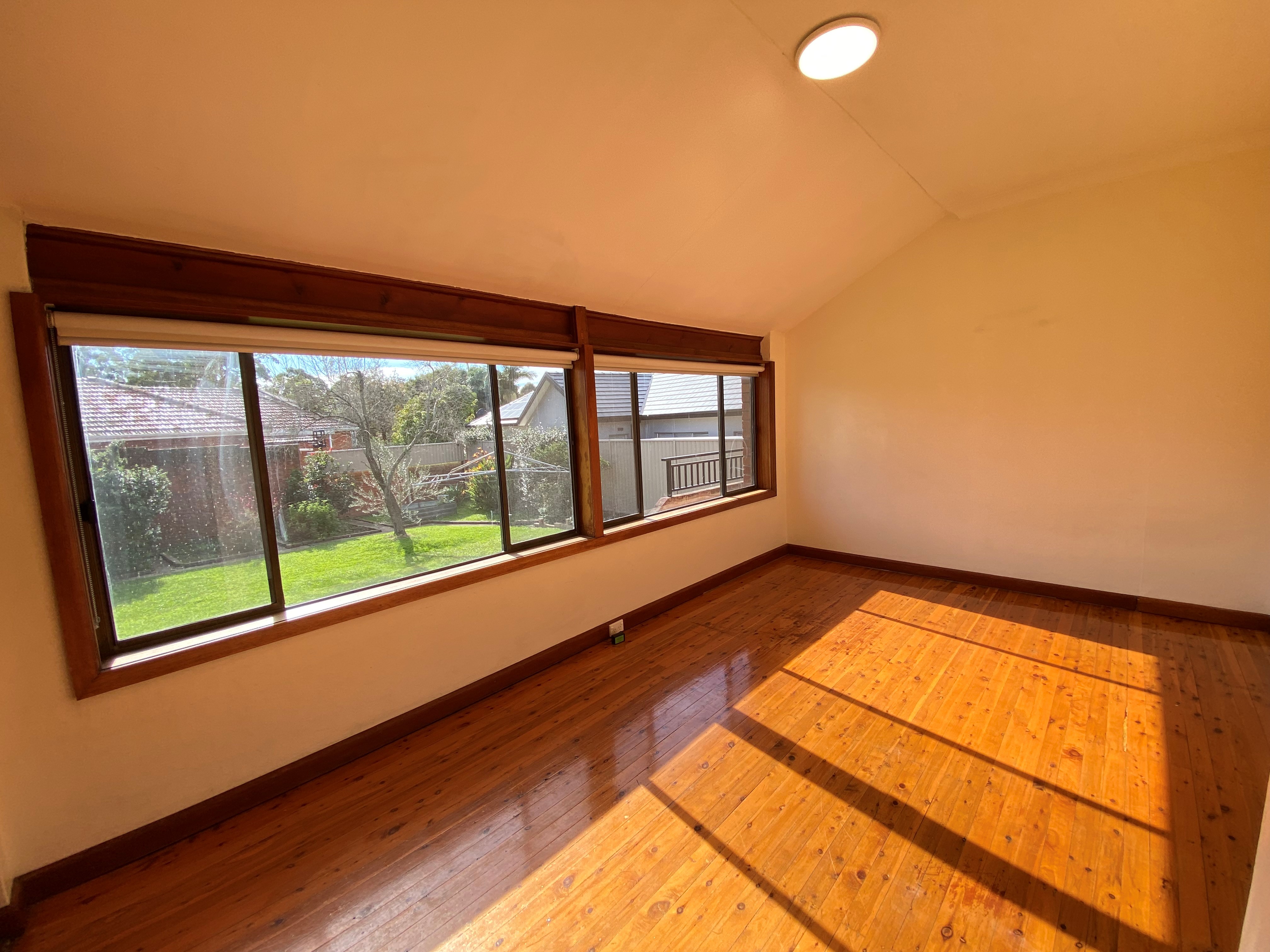 36 Pallamana Parade, Beverly Hills