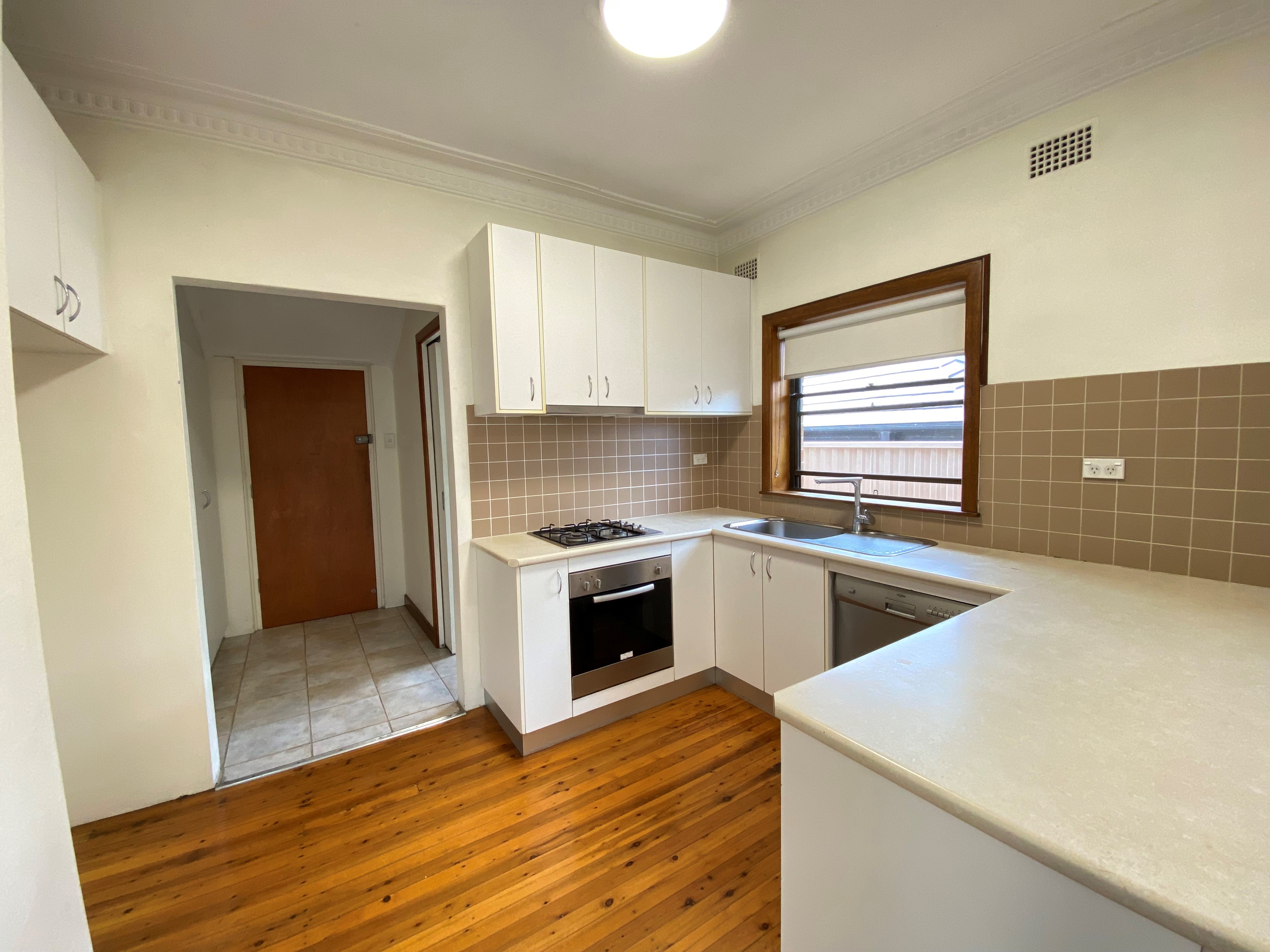 36 Pallamana Parade, Beverly Hills