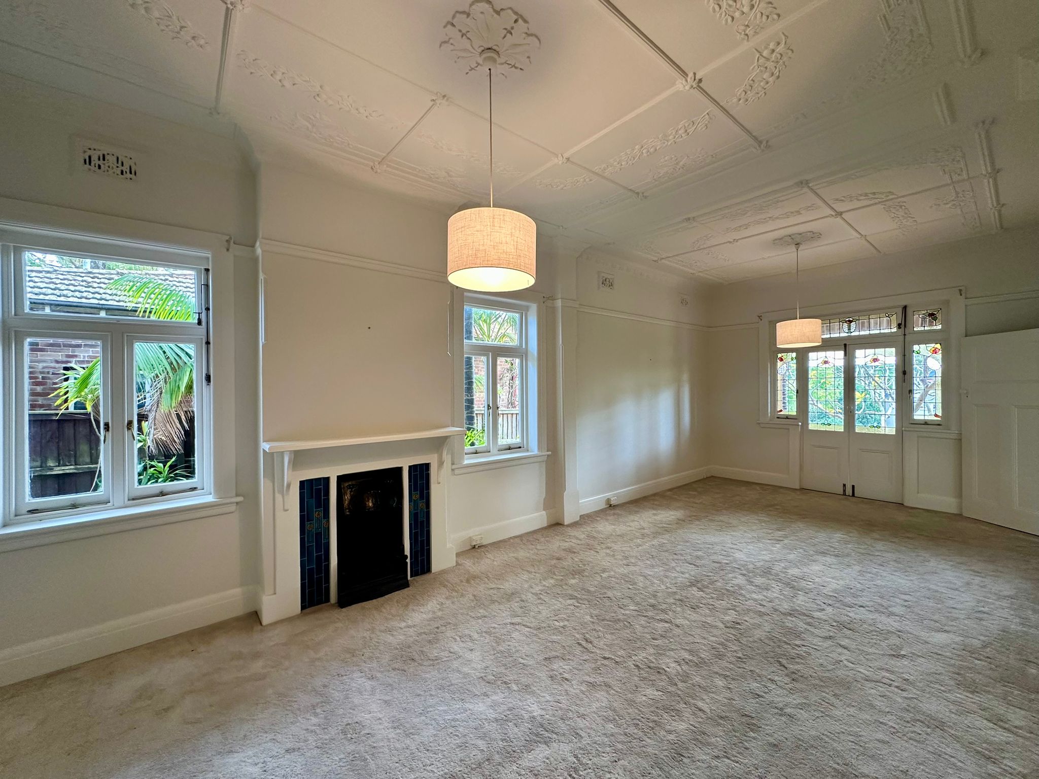 86 Shirley Road - Lightbox View 1