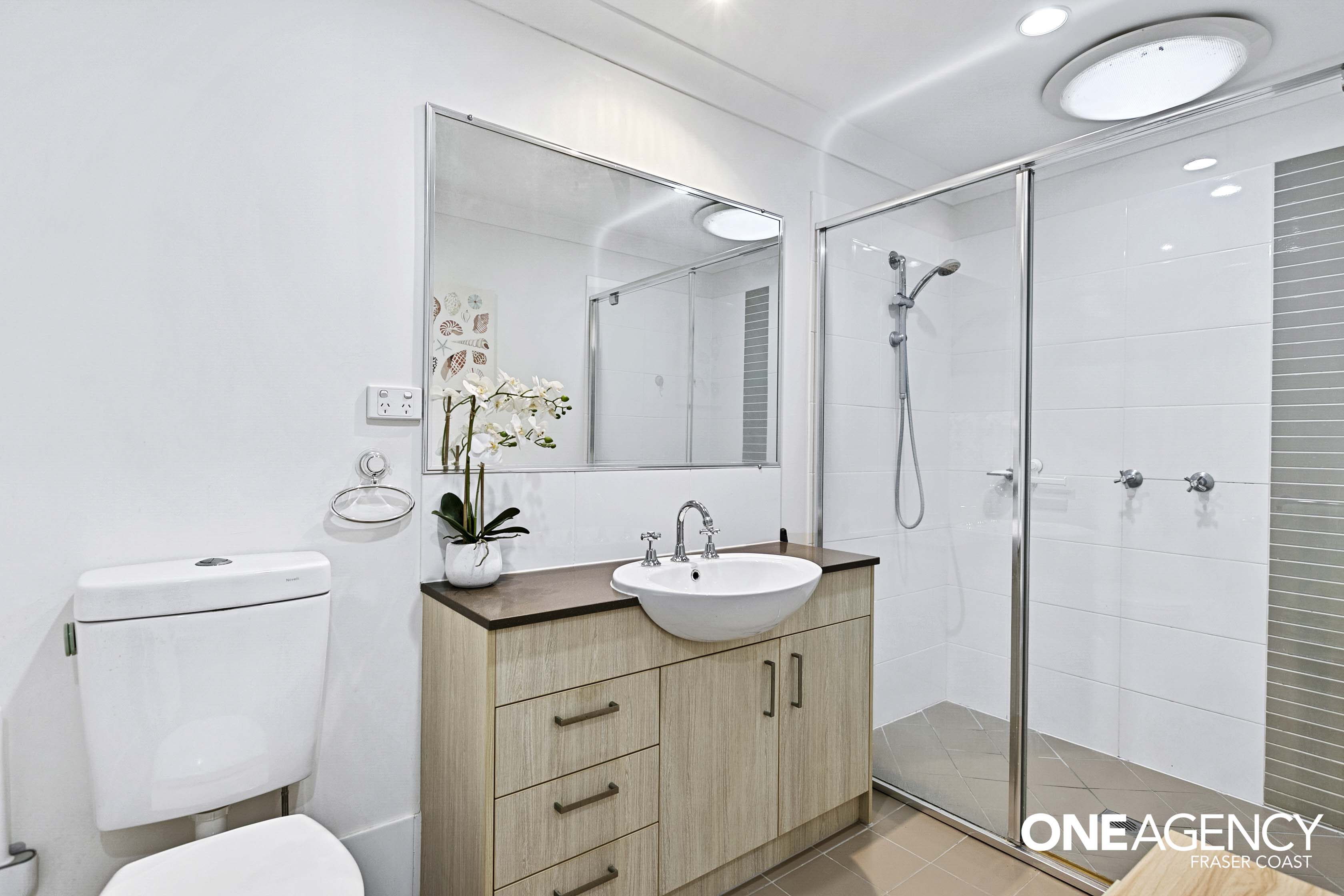175 / 230 Pulgul Street, Urangan
