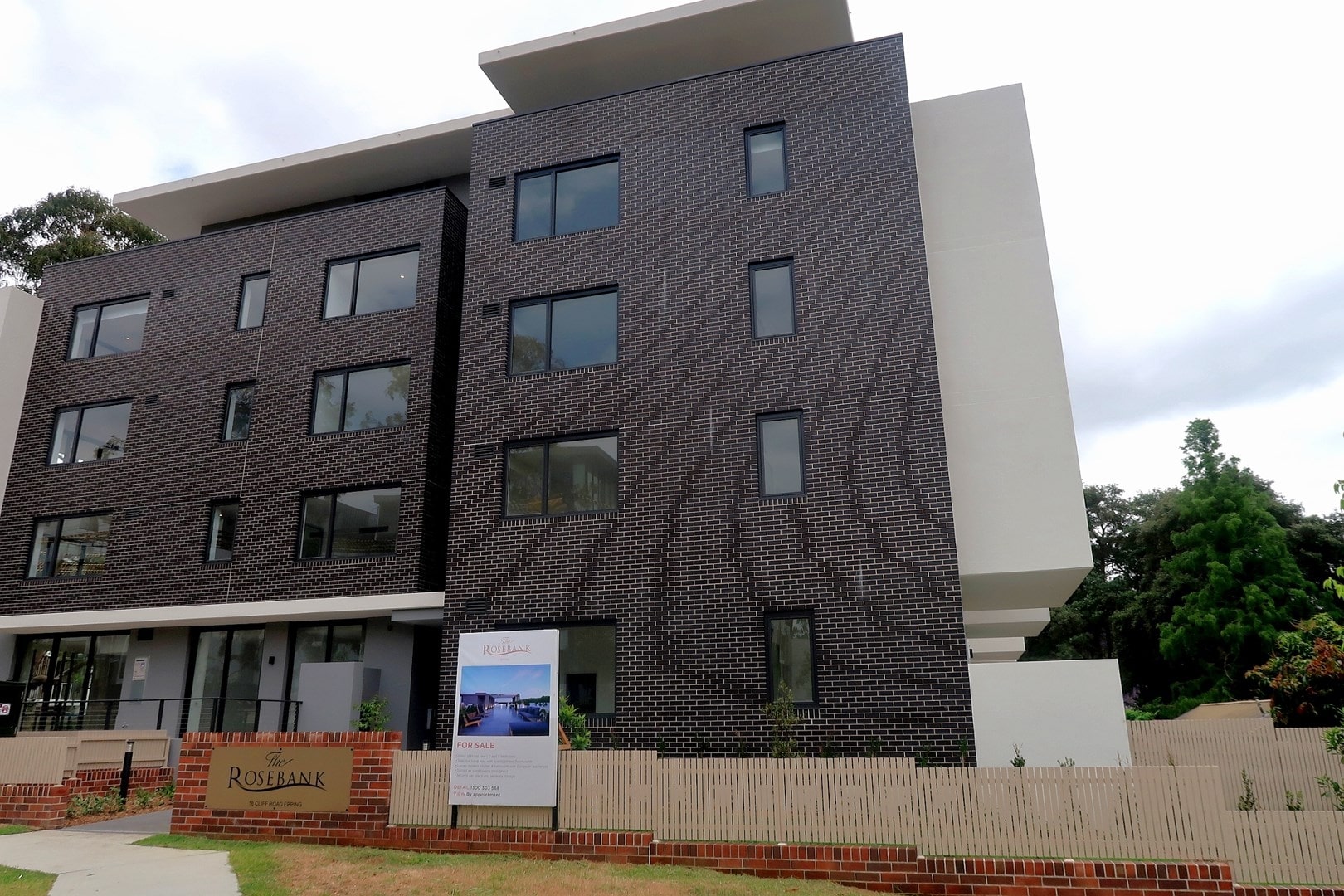 306 / 18 Cliff Road - Main View 10