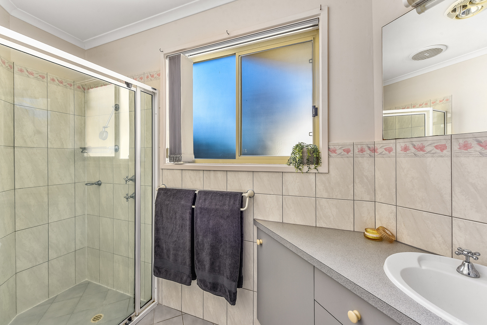 24 Shalamar Crescent, Mount Gambier