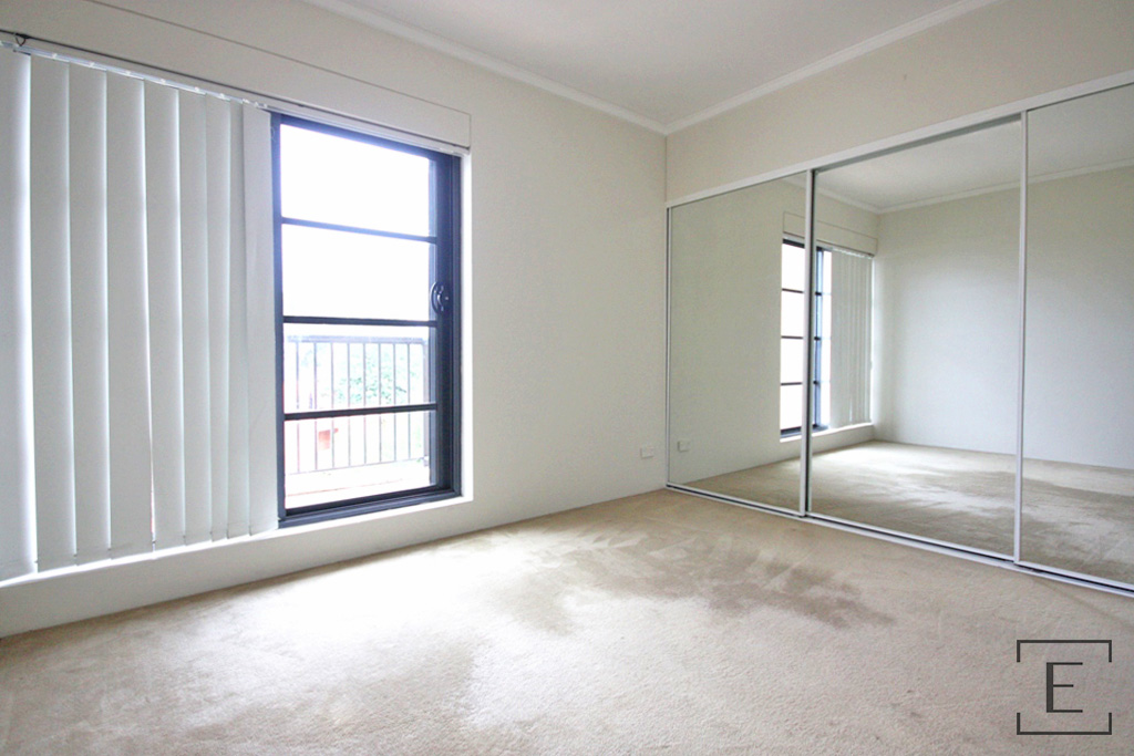 315E / 138 Carillon Avenue, Newtown