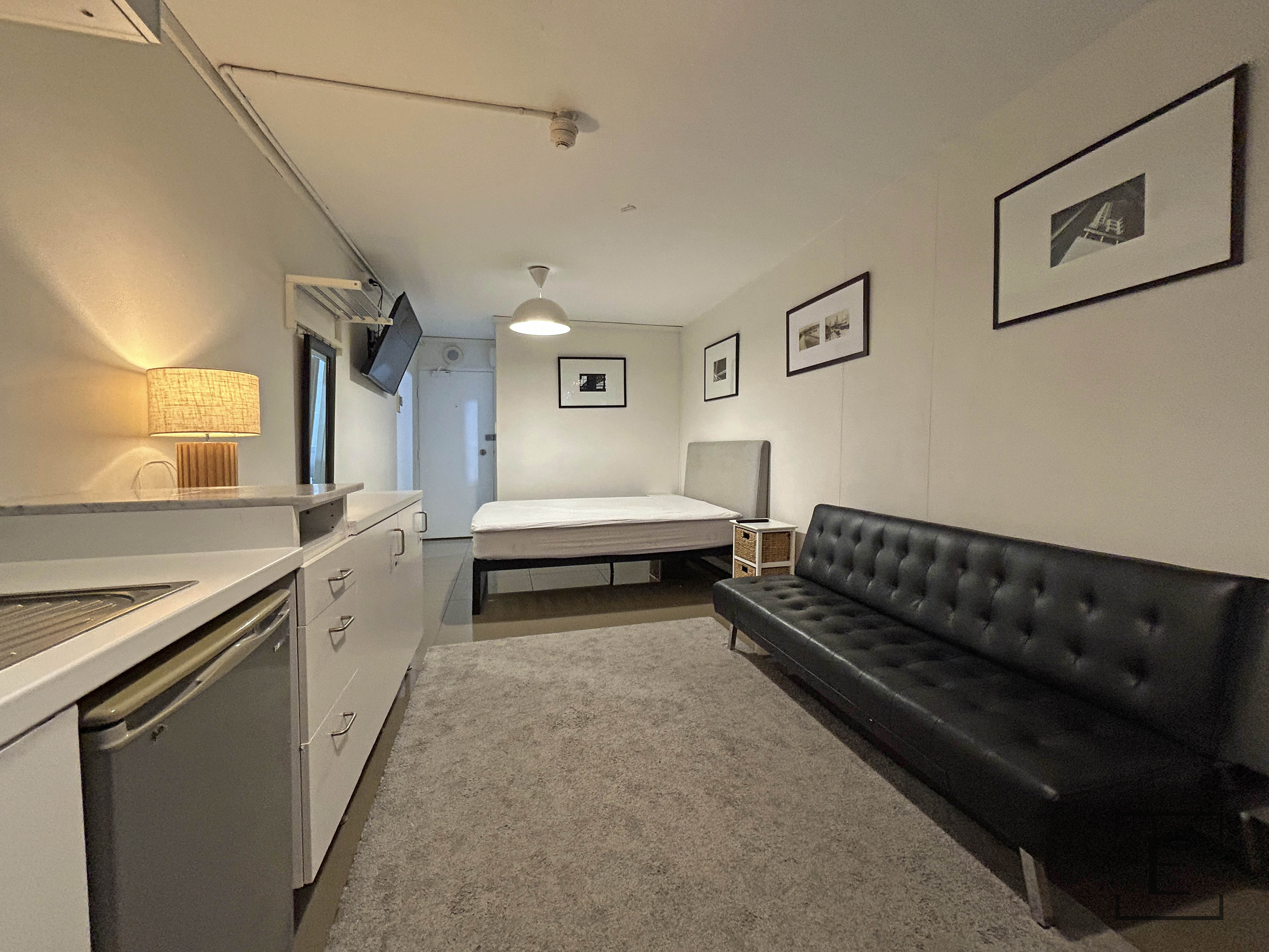 27 / 13 Waine Street, Surry Hills