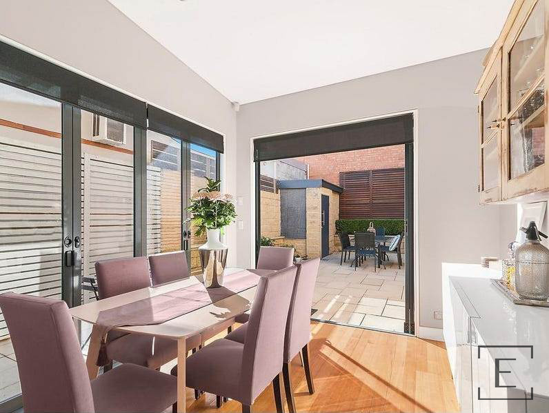 21 Hilly Street, Mortlake