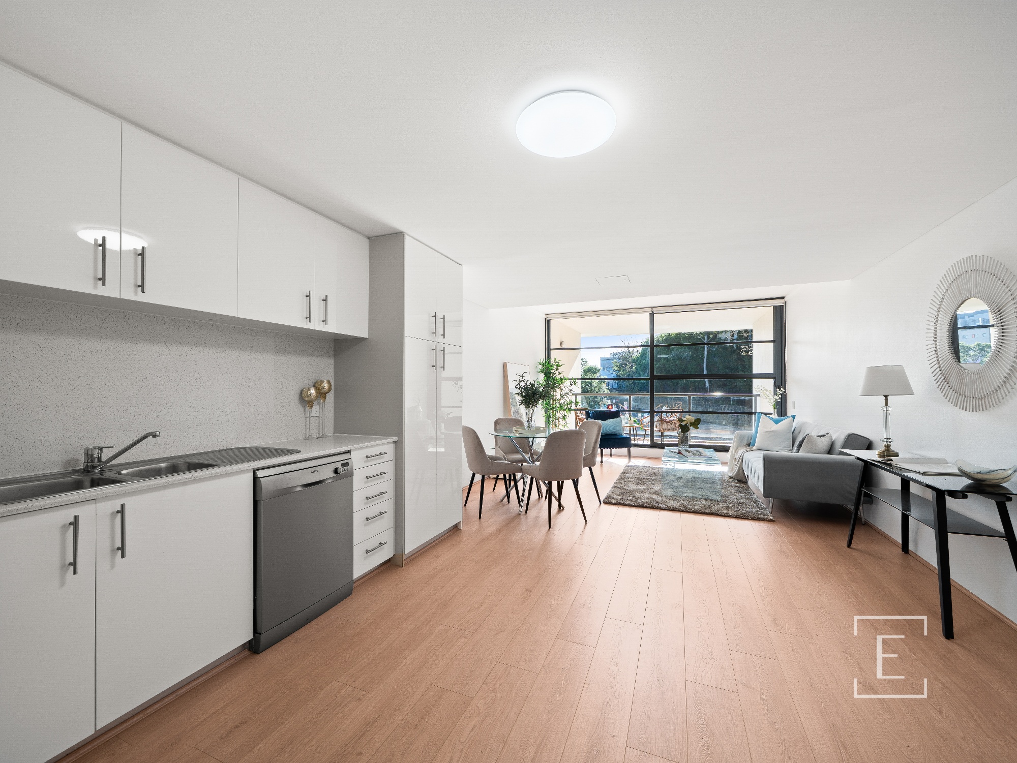 213e / 138 Carillon Avenue, Newtown