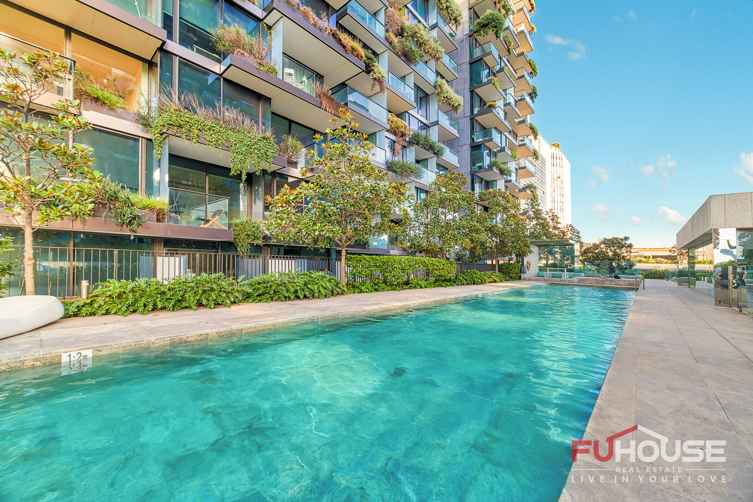 609 / 3 Carlton Street - Main View 16