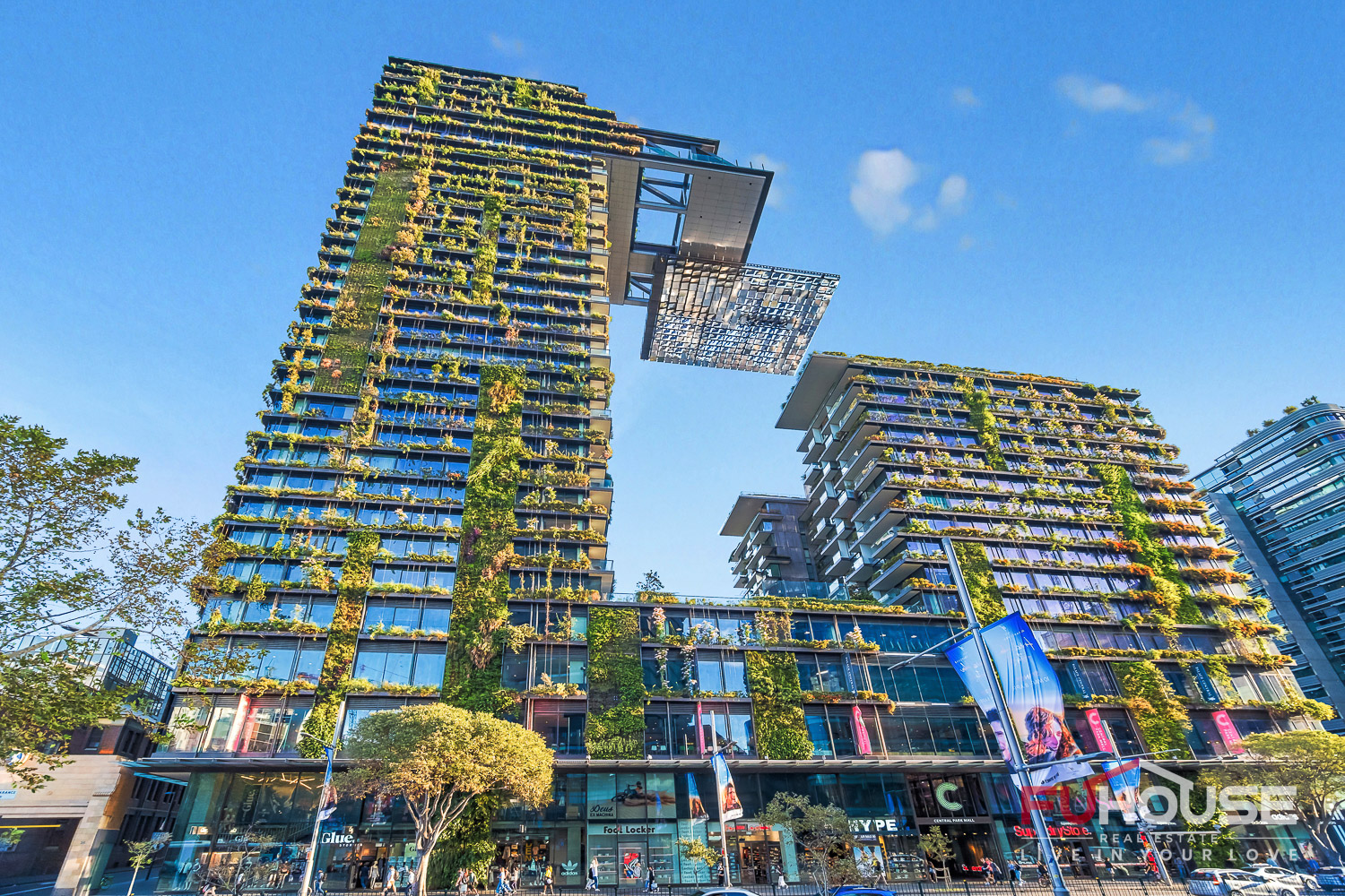 609 / 3 Carlton Street - Main View 12