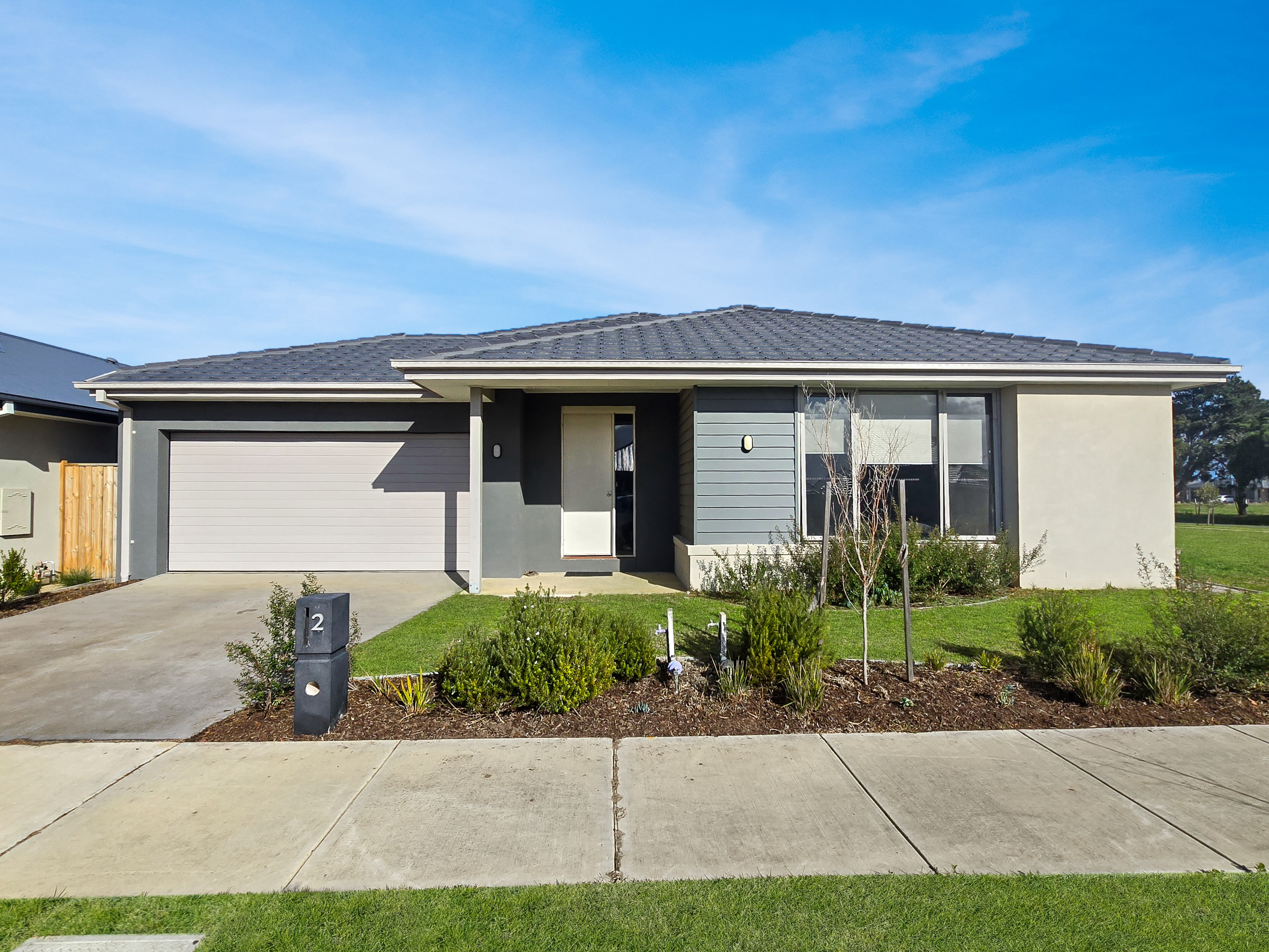 Listing image for 2 Glory Way, ARMSTRONG CREEK  VIC  3217