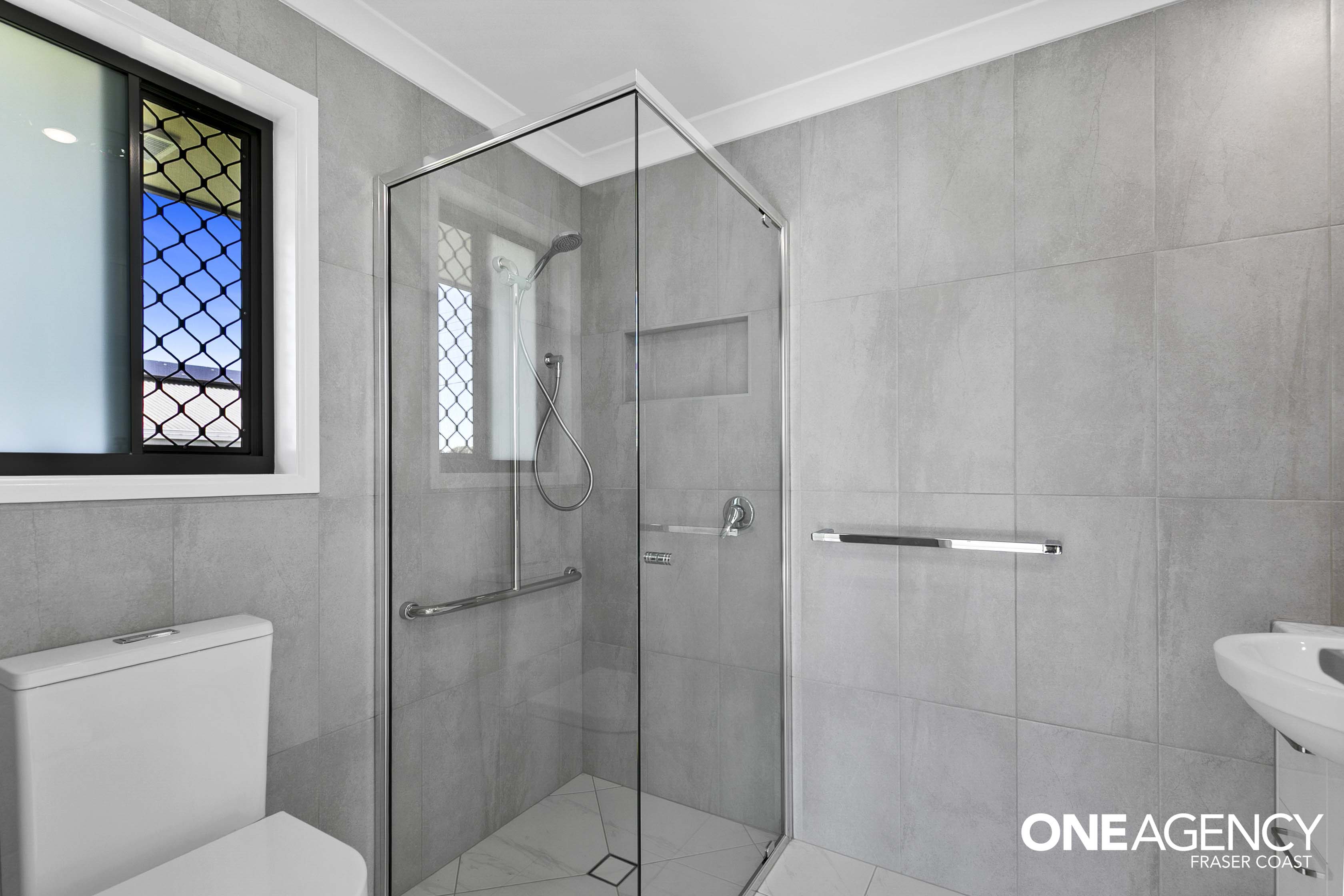 83 Oleander Avenue, Kawungan