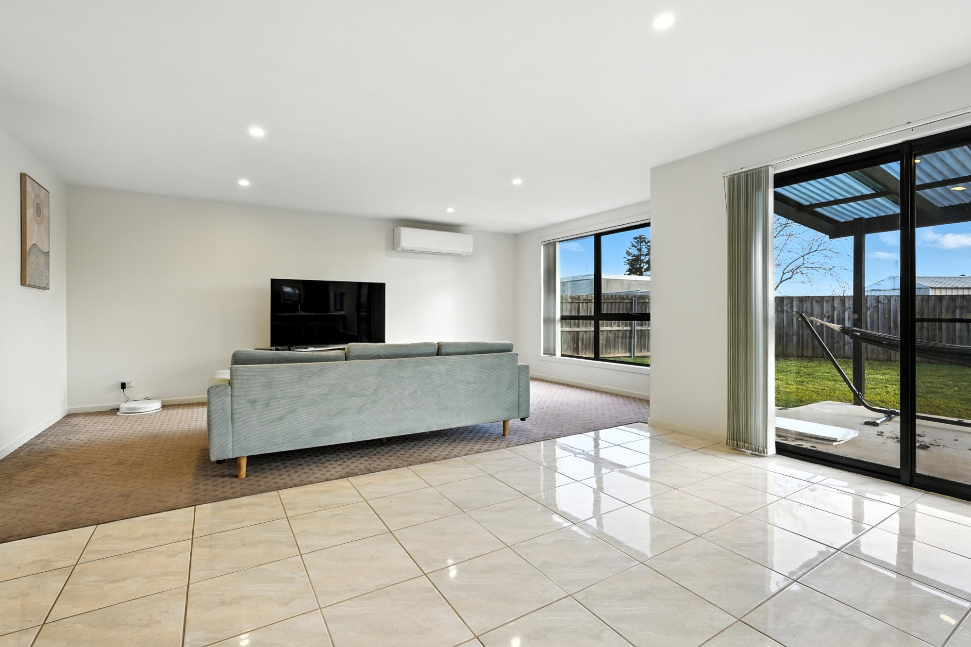 2 / 2 Carol Court, Westbury