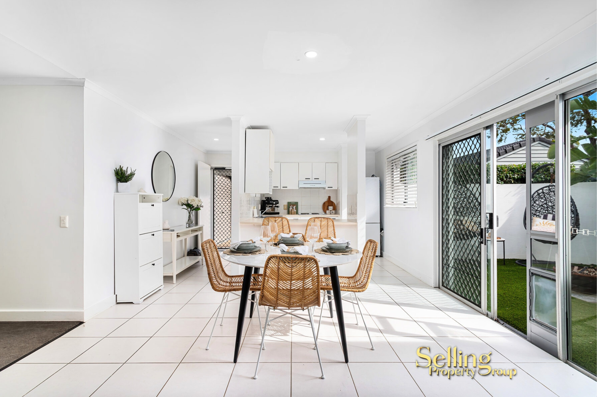 2 / 6 Brookside Road, Labrador